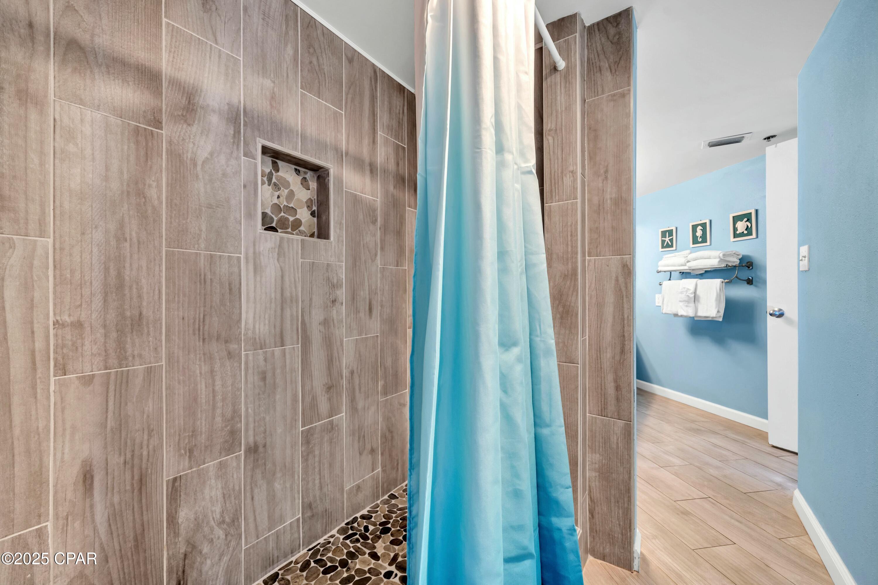 9850 S Thomas Drive 606W