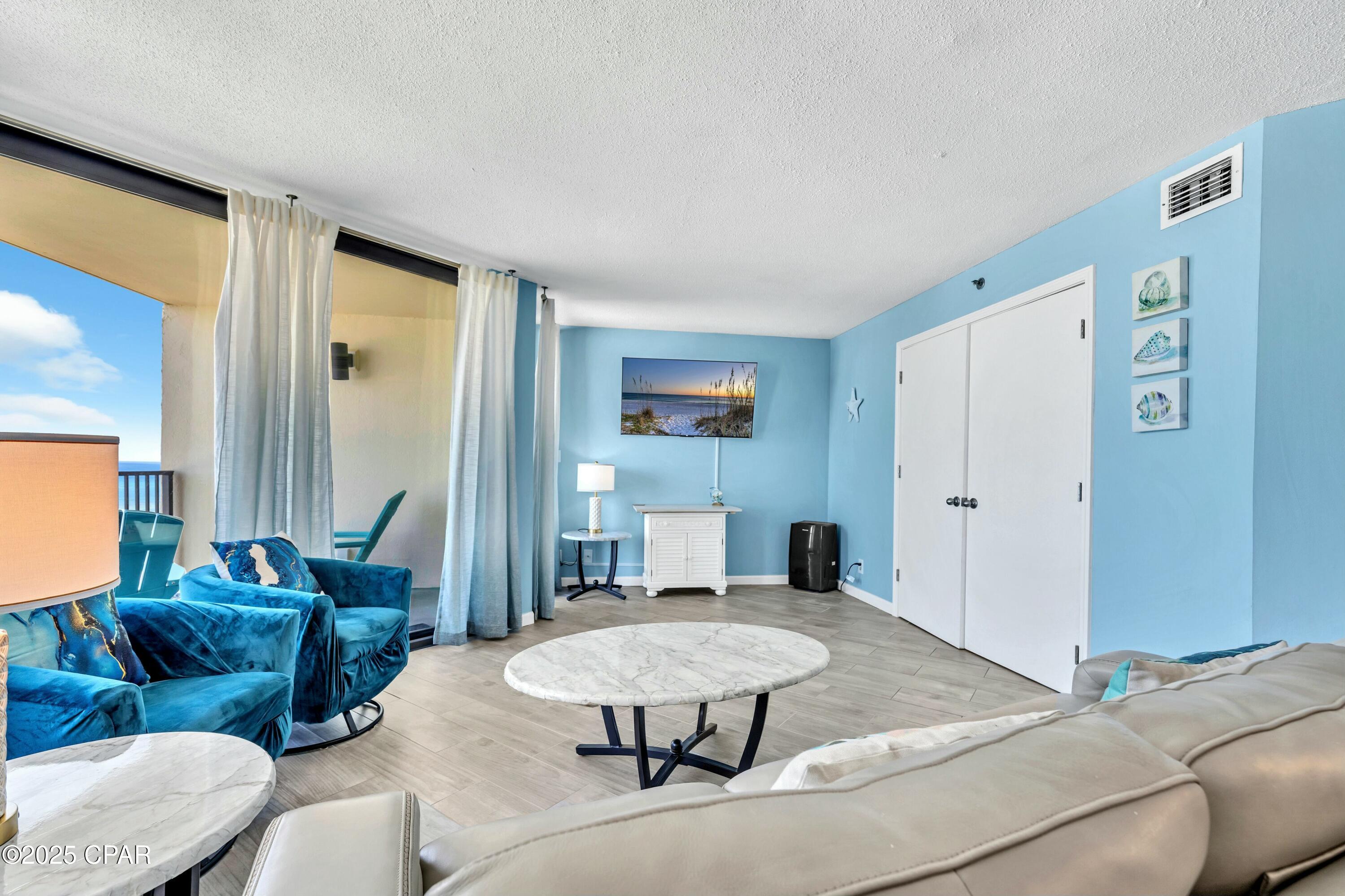 9850 S Thomas Drive 606W