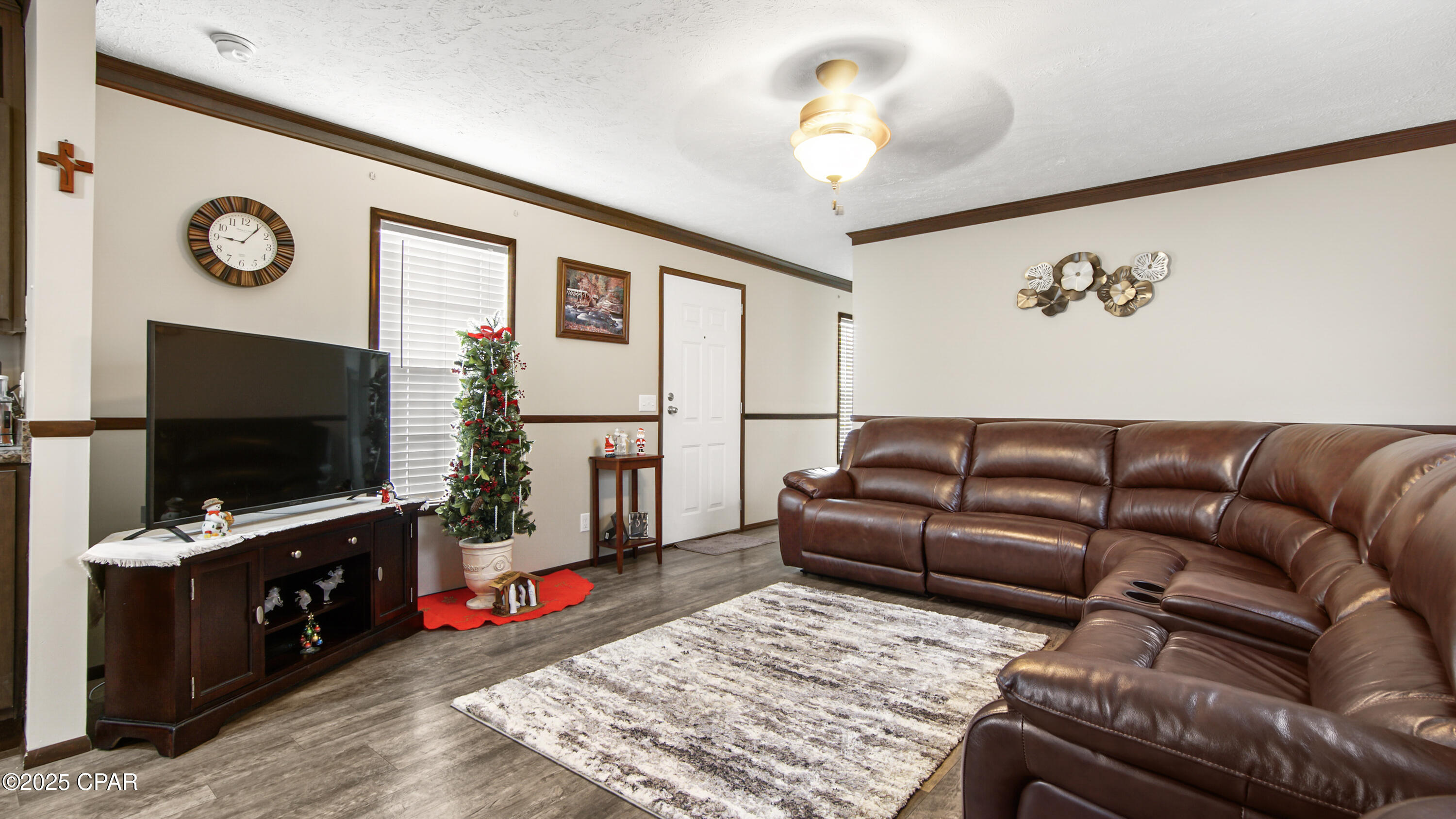 12103 Edgewood Road