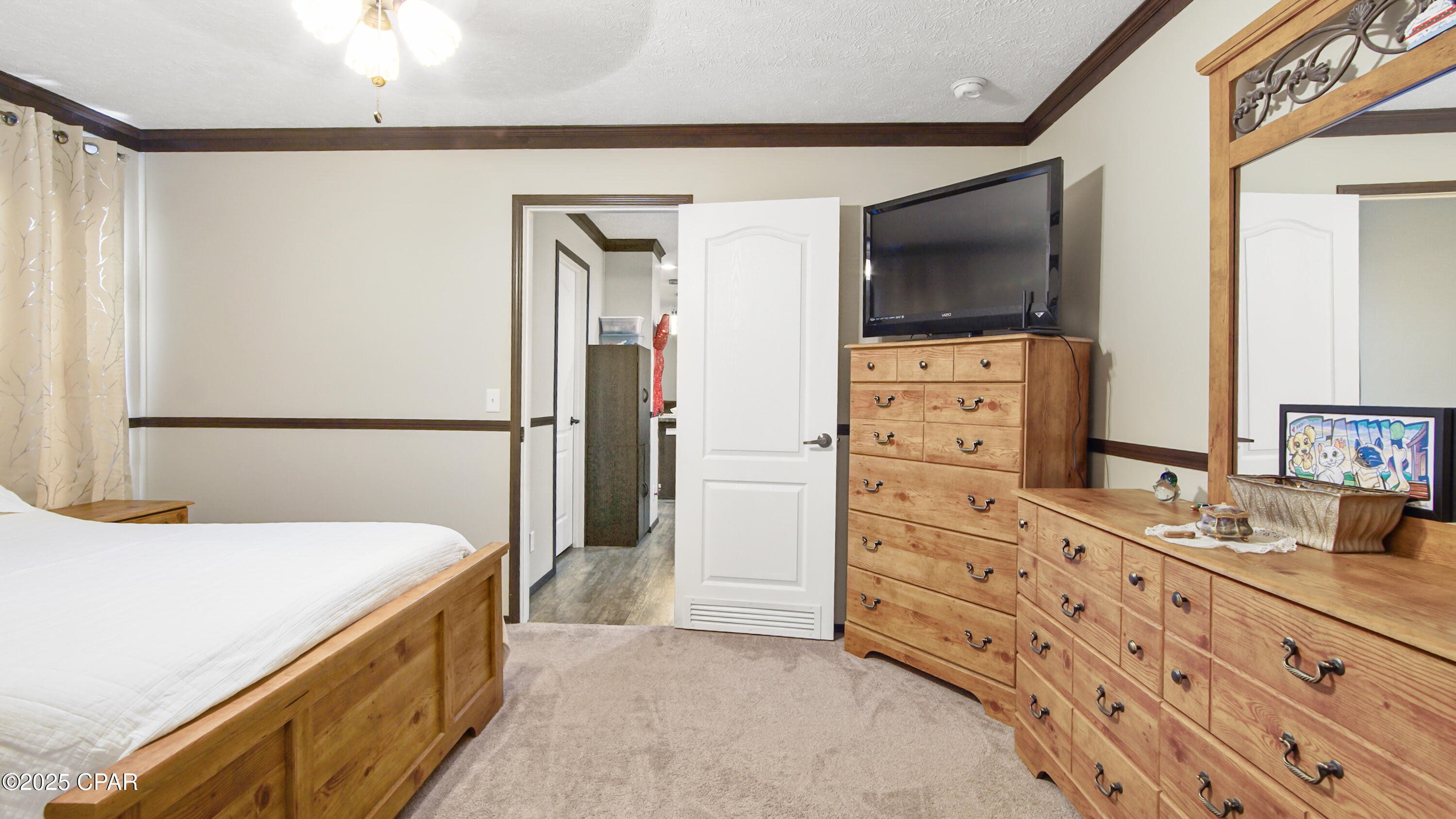 12103 Edgewood Road