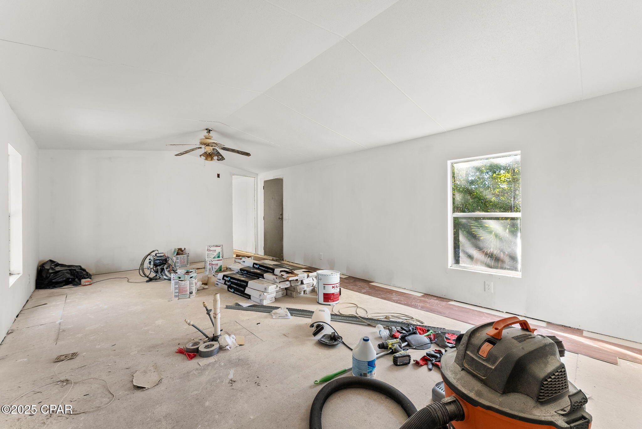2122 W 29th Street