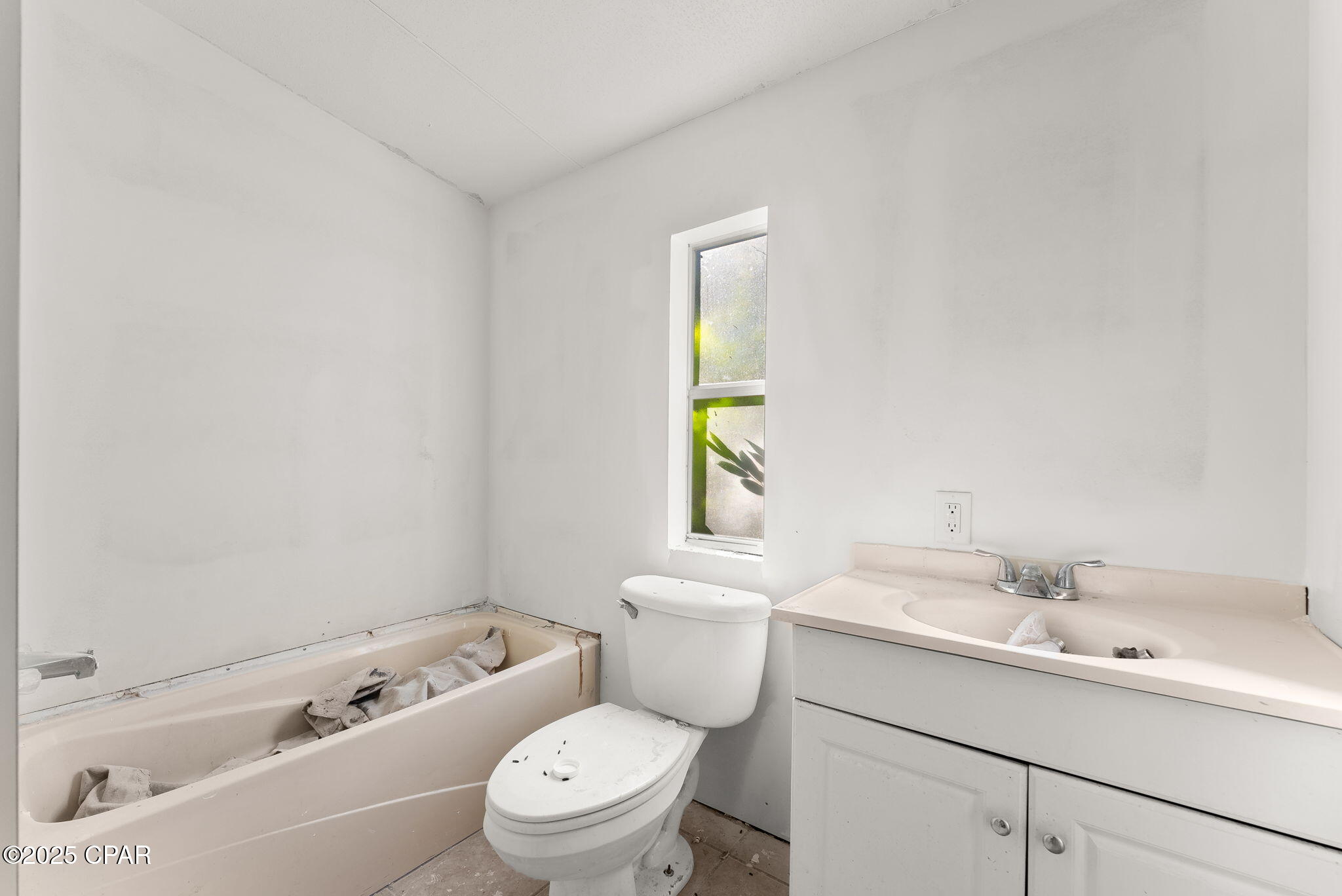 2122 W 29th Street