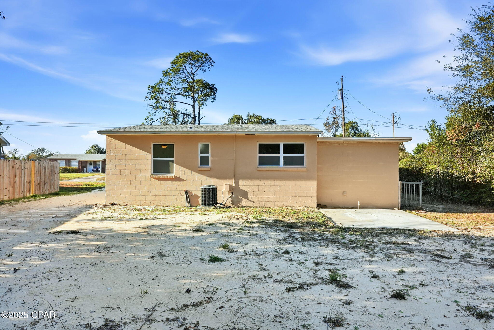 2204 Edgewood Drive
