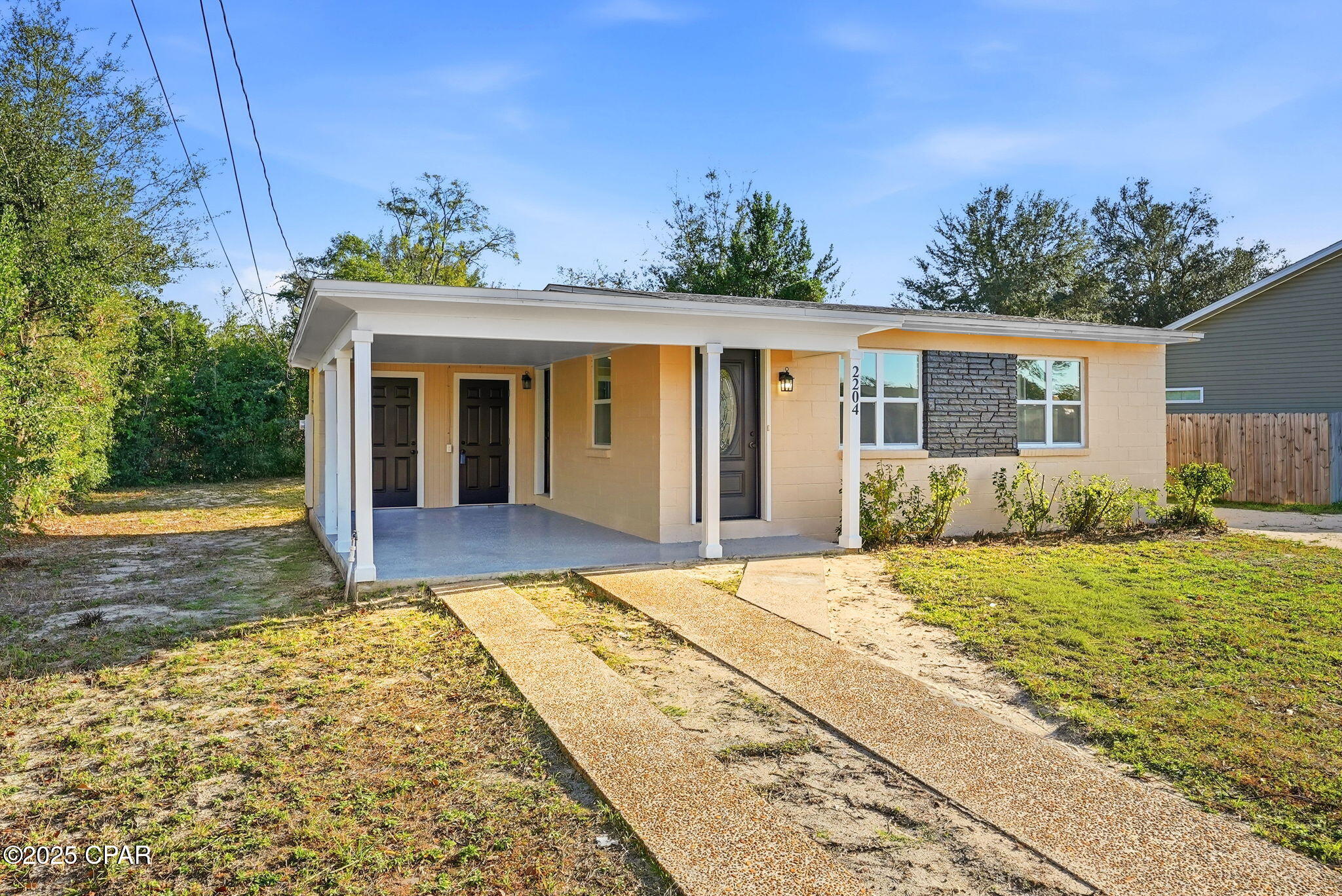 2204 Edgewood Drive