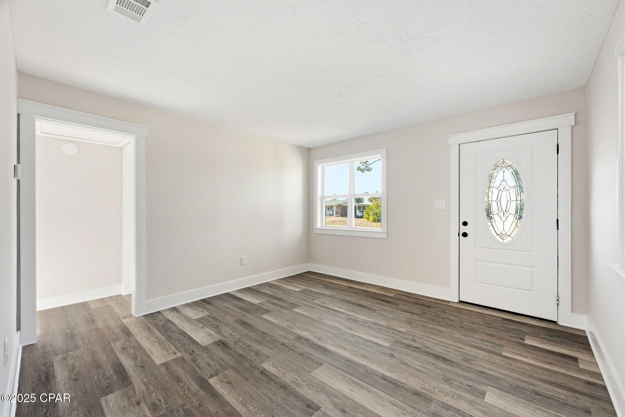 2204 Edgewood Drive