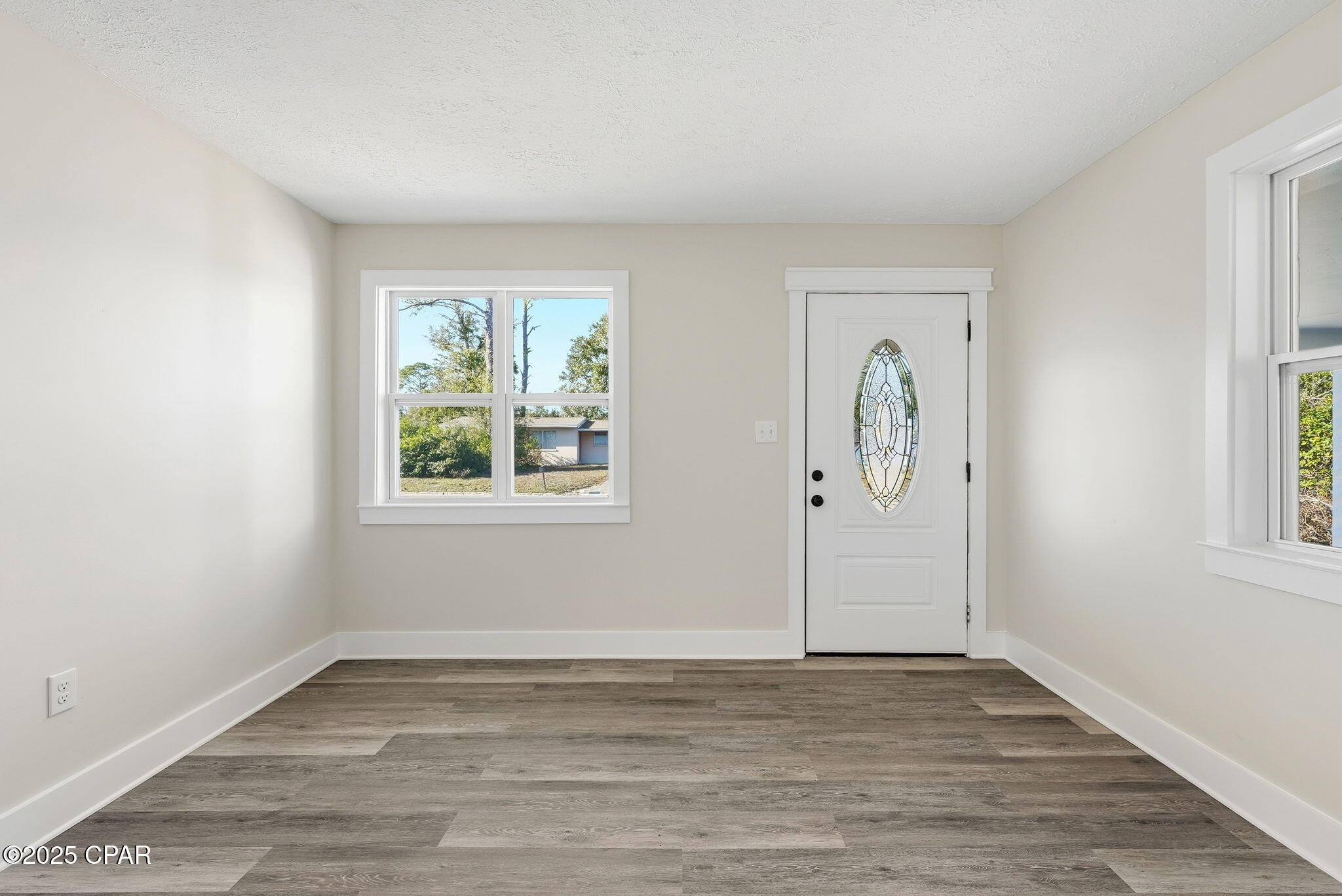 2204 Edgewood Drive