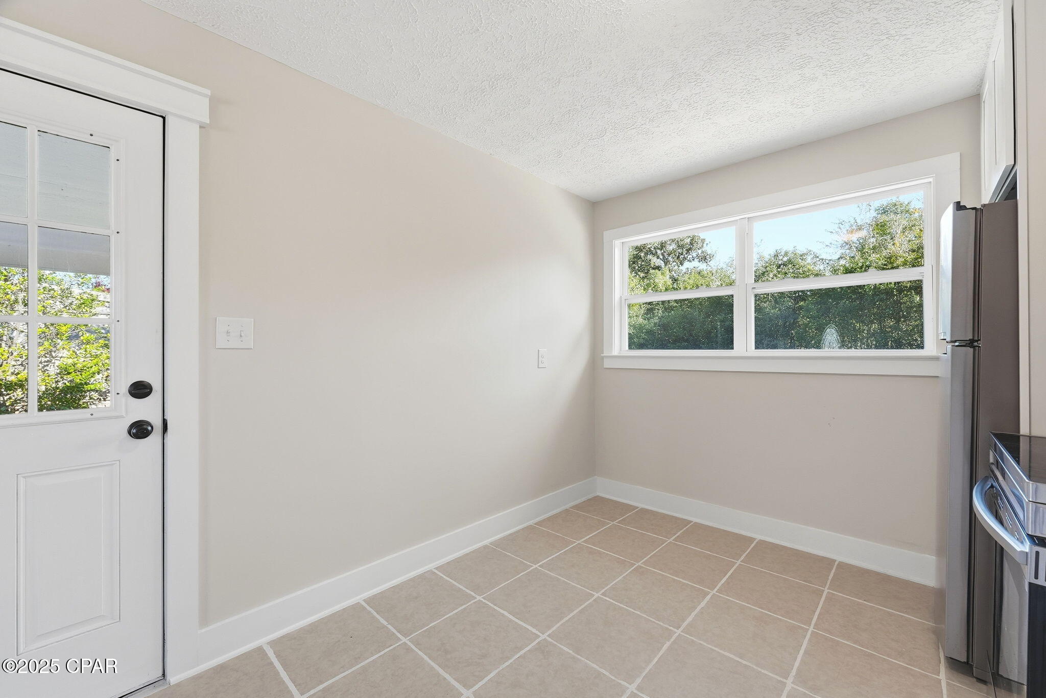 2204 Edgewood Drive