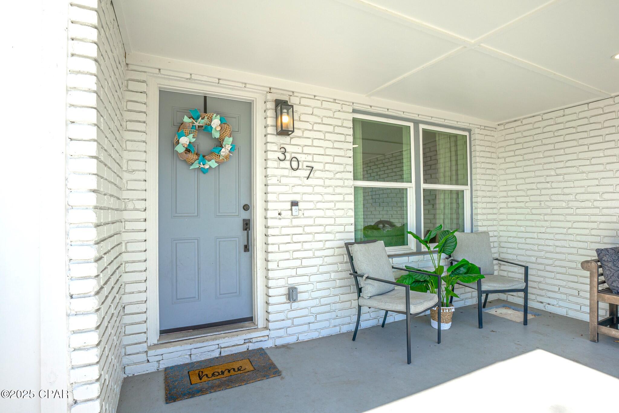 307 N Palo Alto Avenue