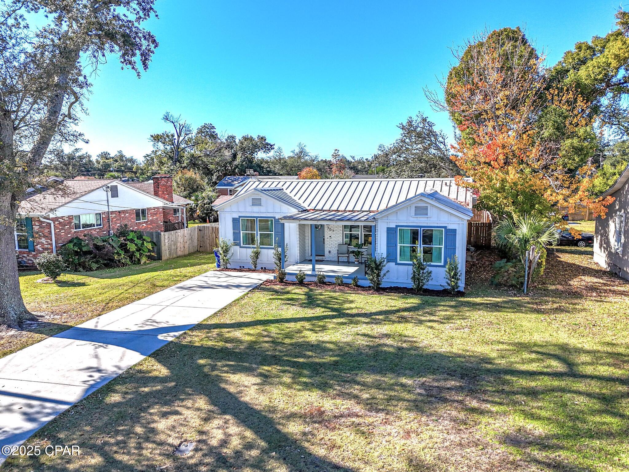 307 N Palo Alto Avenue