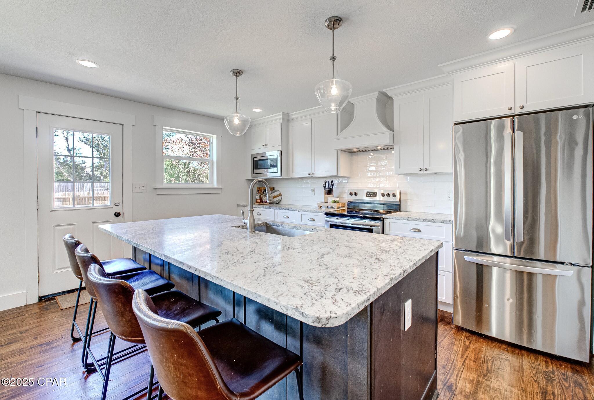 307 N Palo Alto Avenue