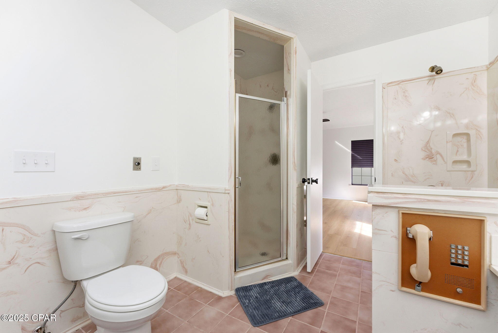 224 E Lakeshore Drive