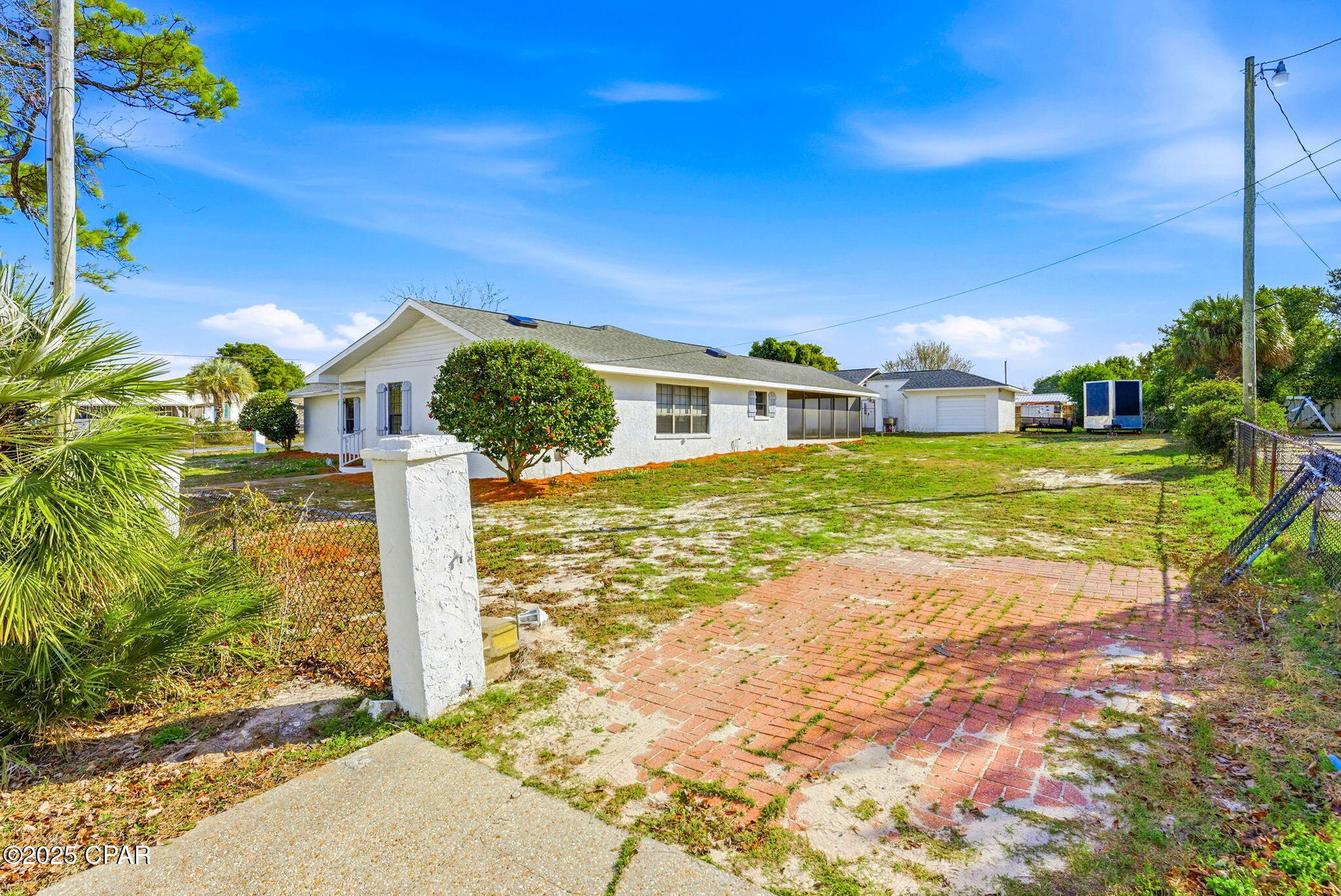 224 E Lakeshore Drive