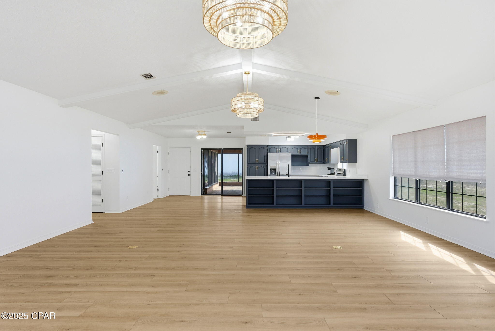 224 E Lakeshore Drive