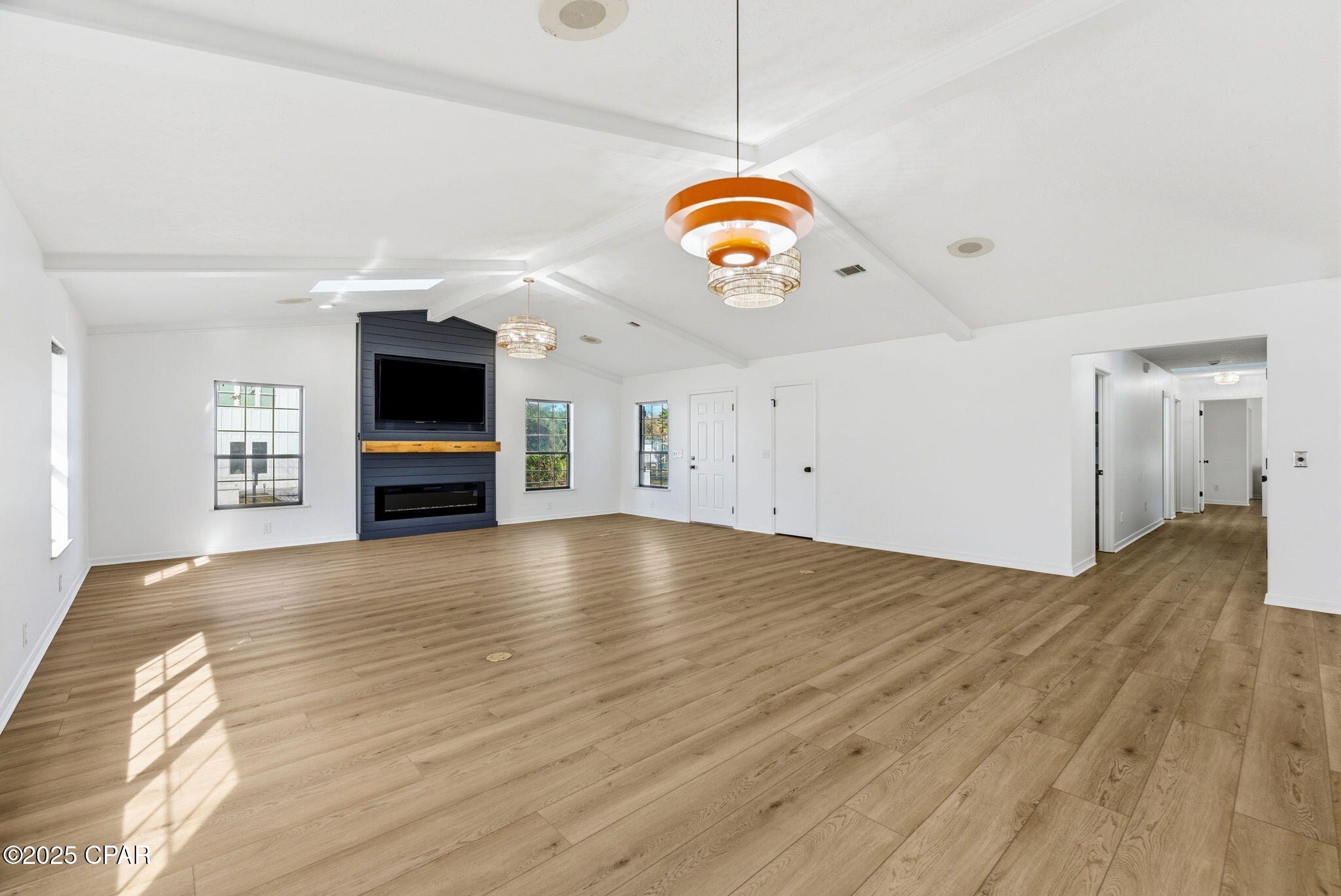 224 E Lakeshore Drive