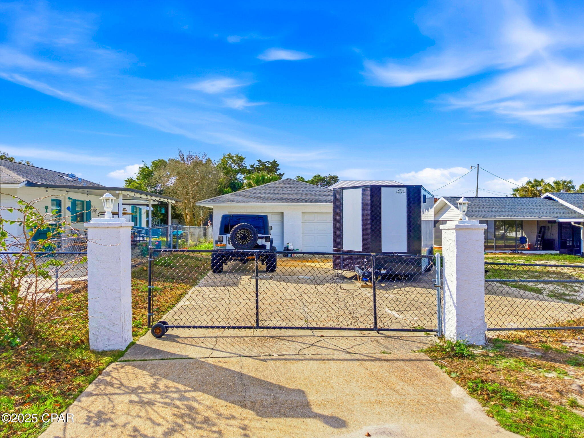 224 E Lakeshore Drive