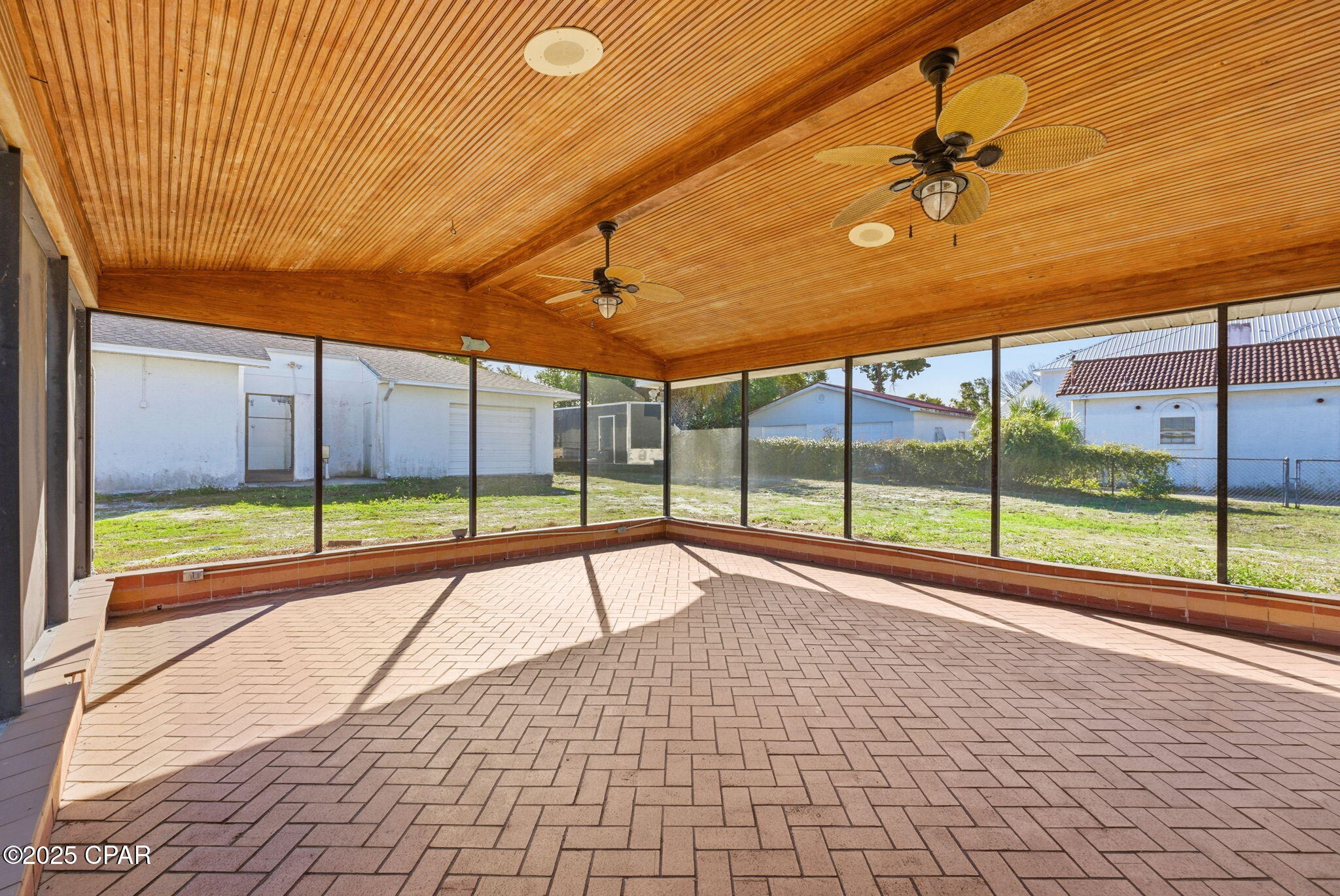 224 E Lakeshore Drive