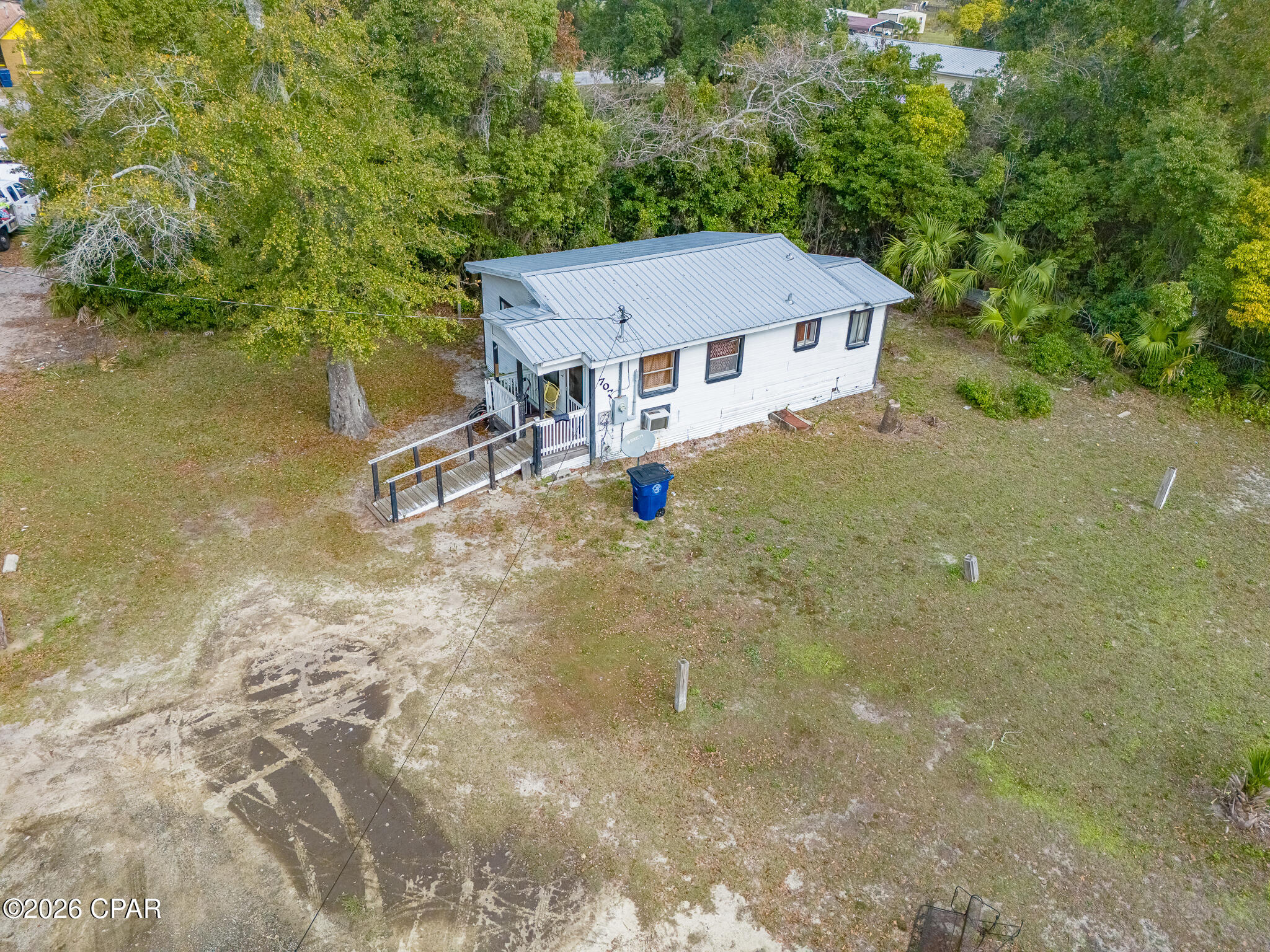 709 E 13th Court