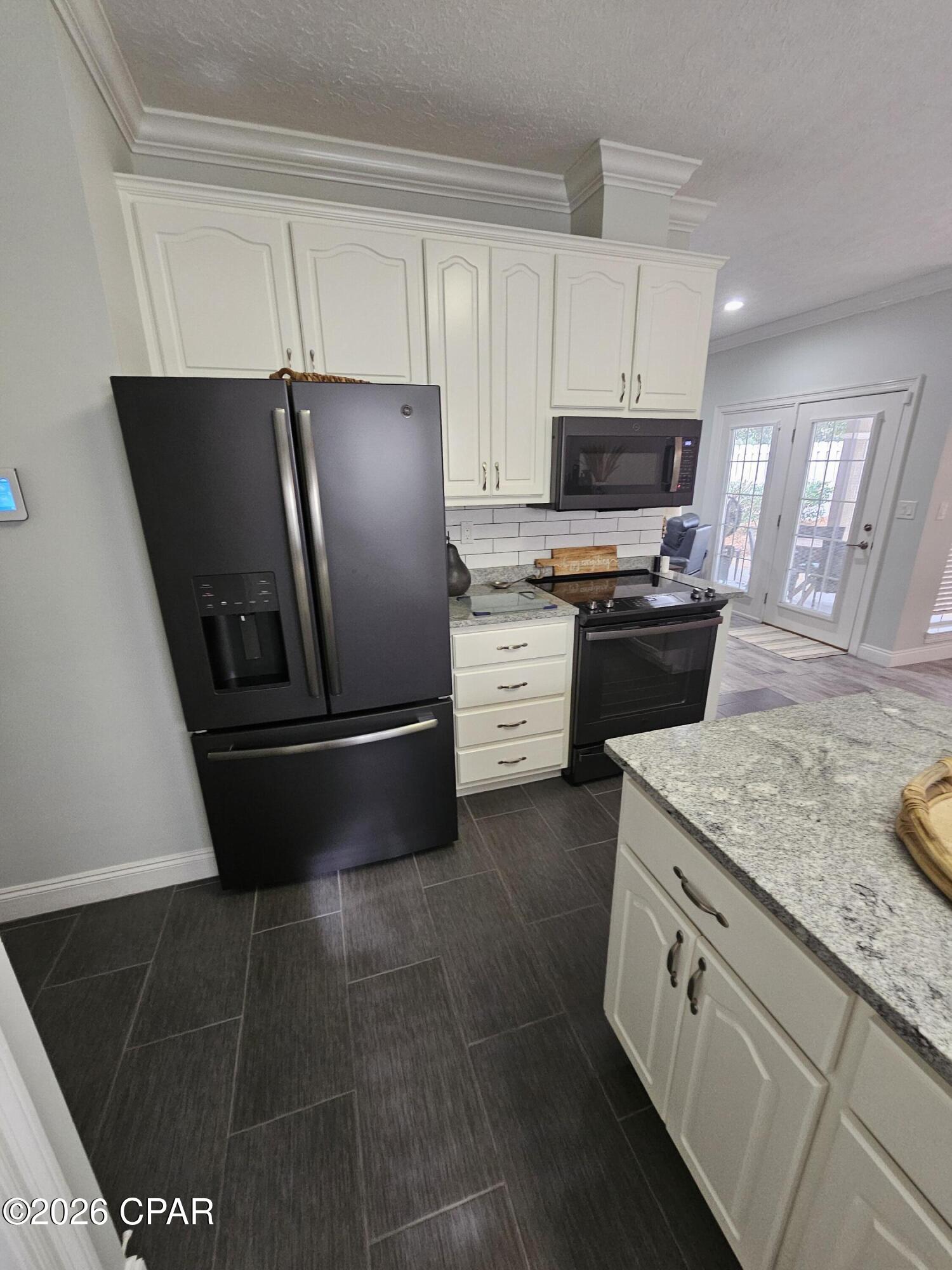 7009 N Lagoon Drive 106