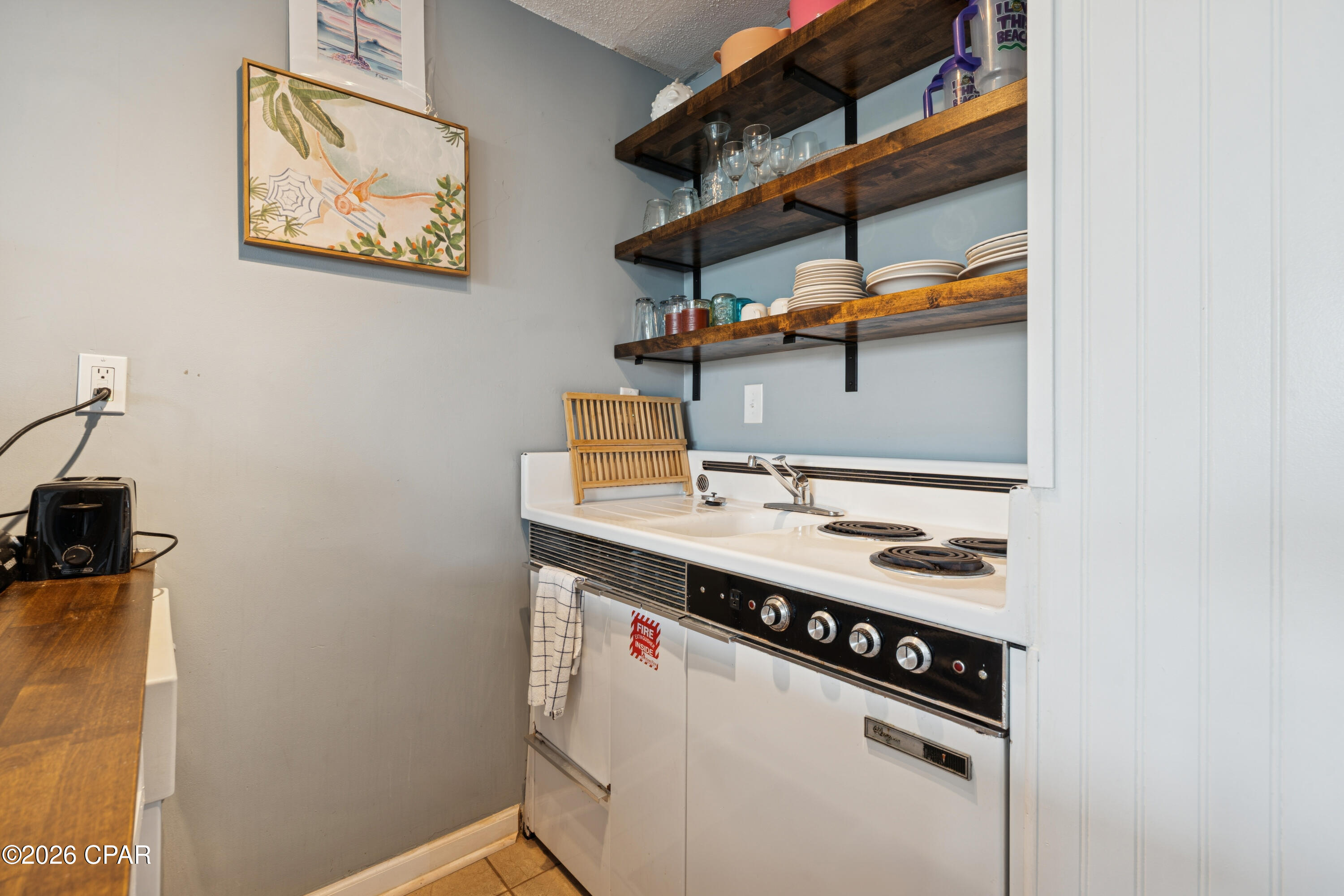 8817 S Thomas Drive A204