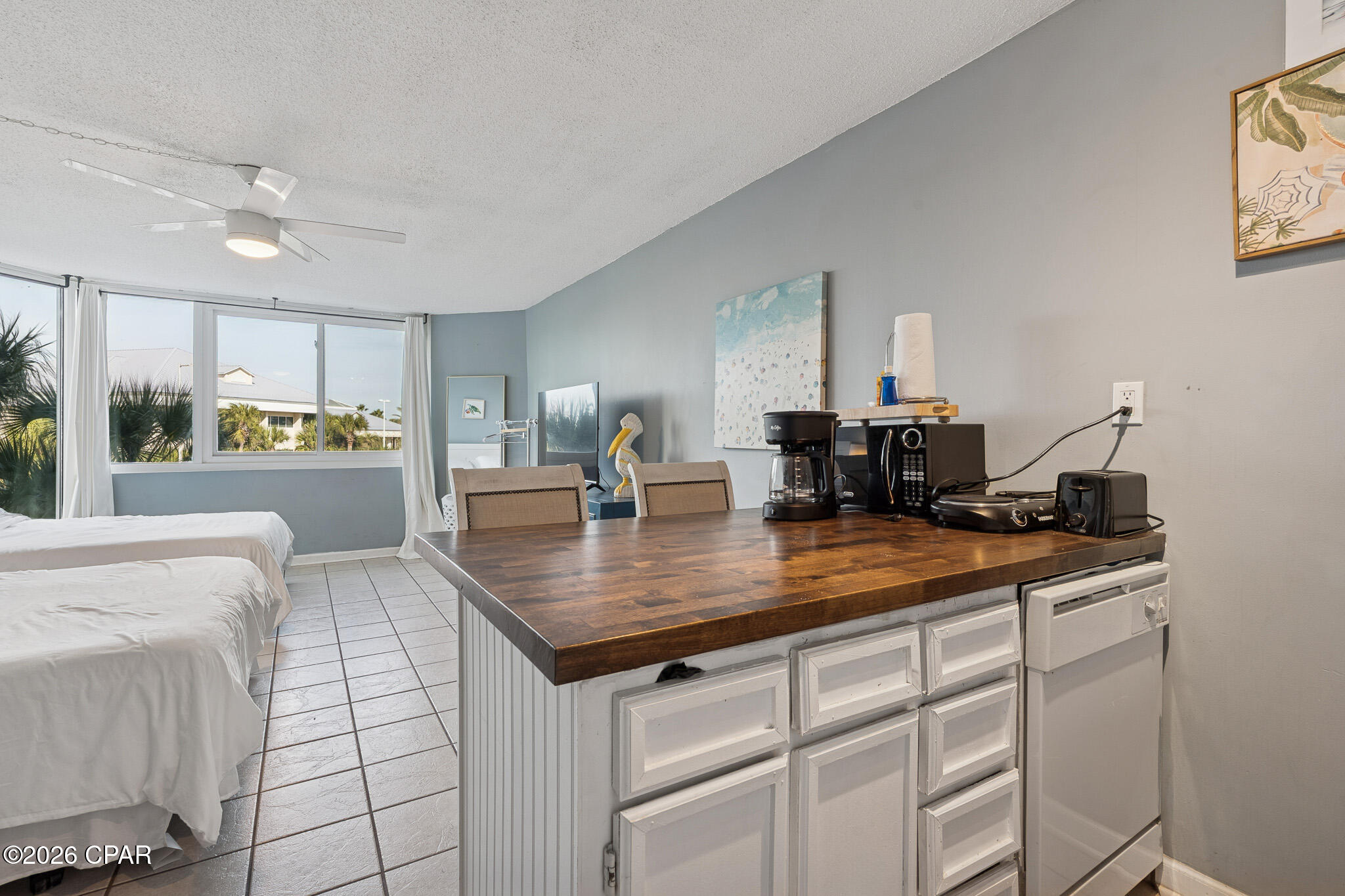 8817 S Thomas Drive A204