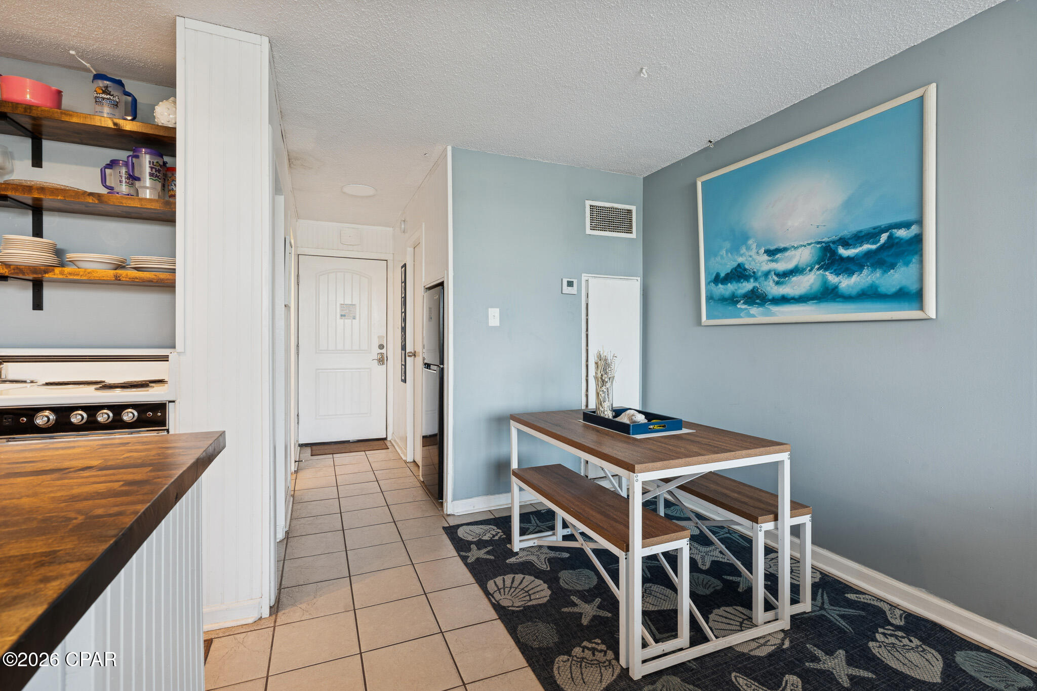 8817 S Thomas Drive A204