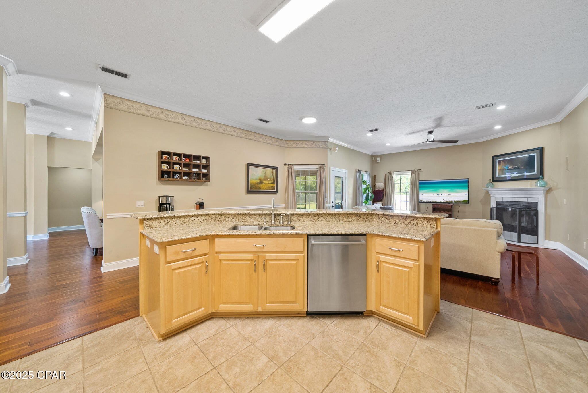 1609 Inverness Road
