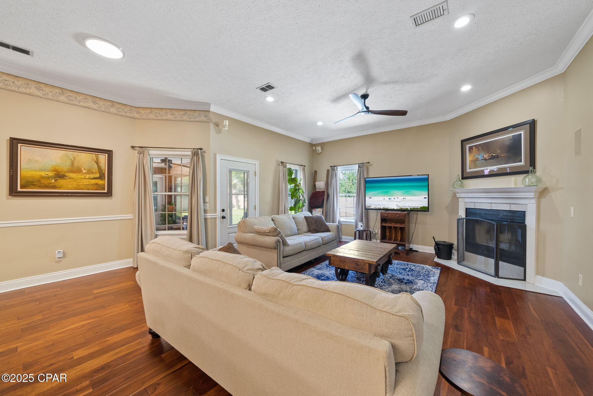 1609 Inverness Road