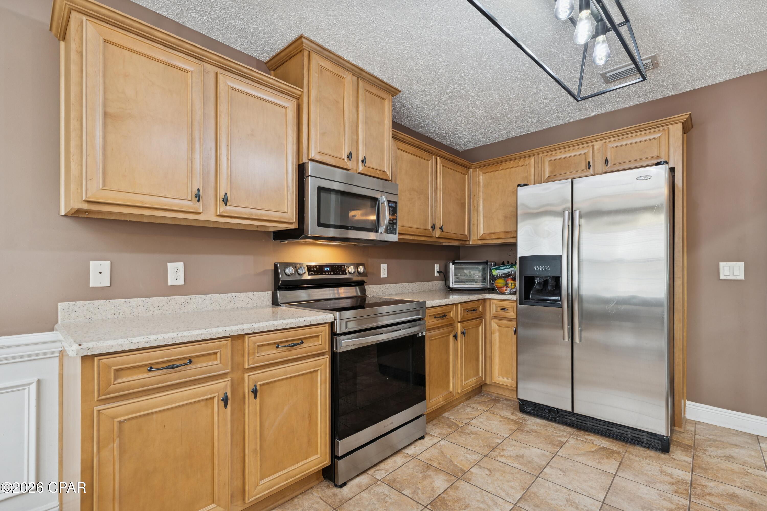 3527 Azalea Way