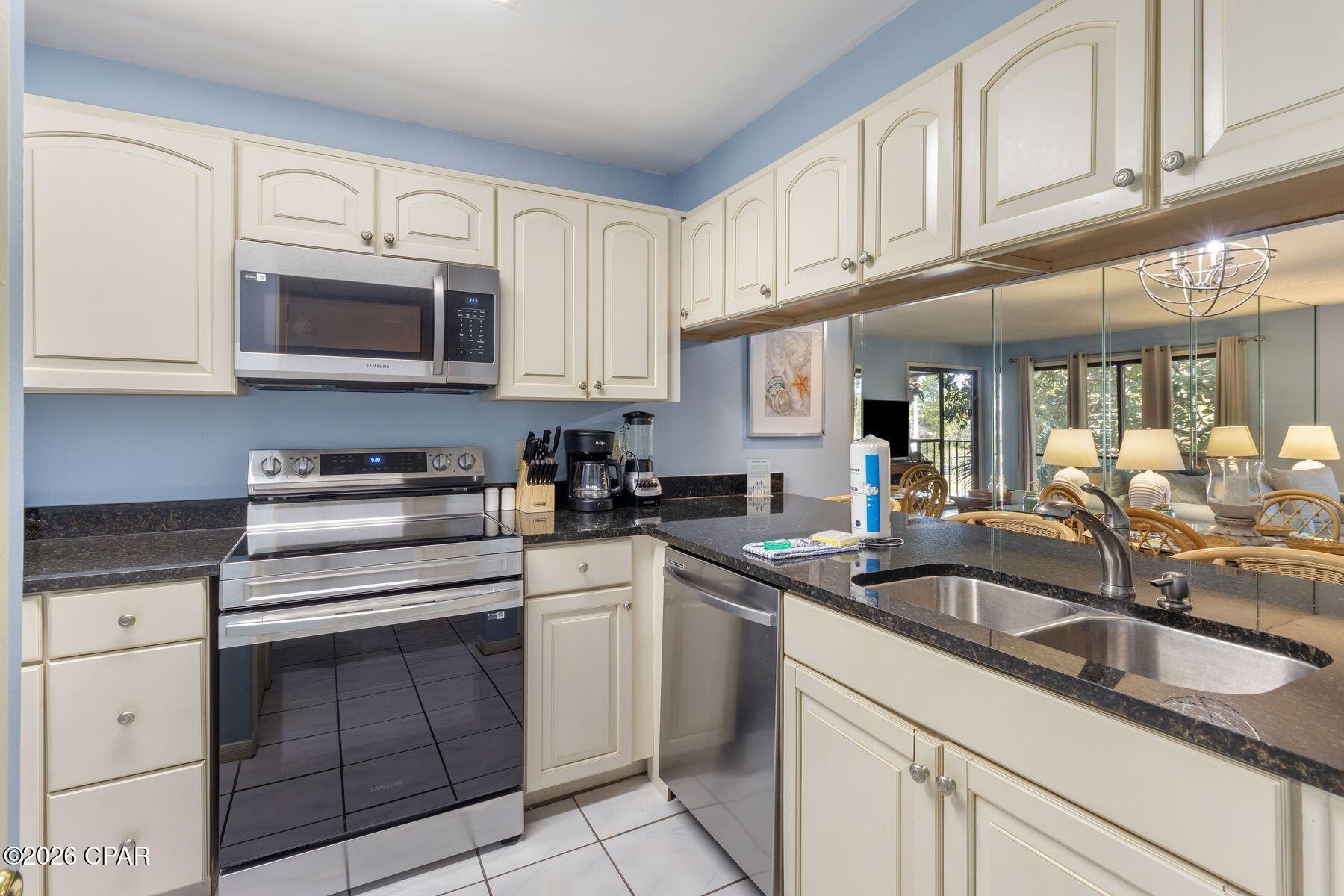 520 N Richard Jackson Boulevard 1607