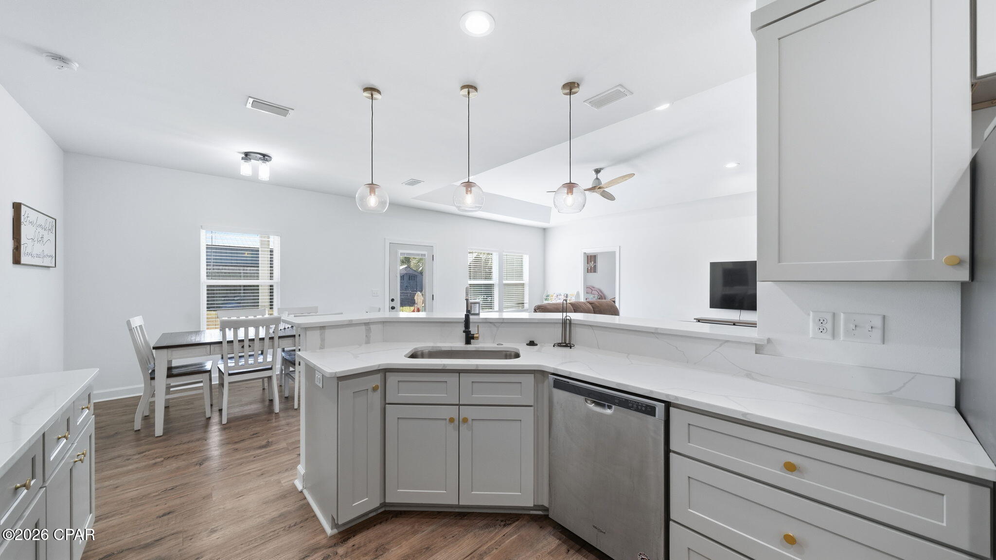 705 W 8th Street