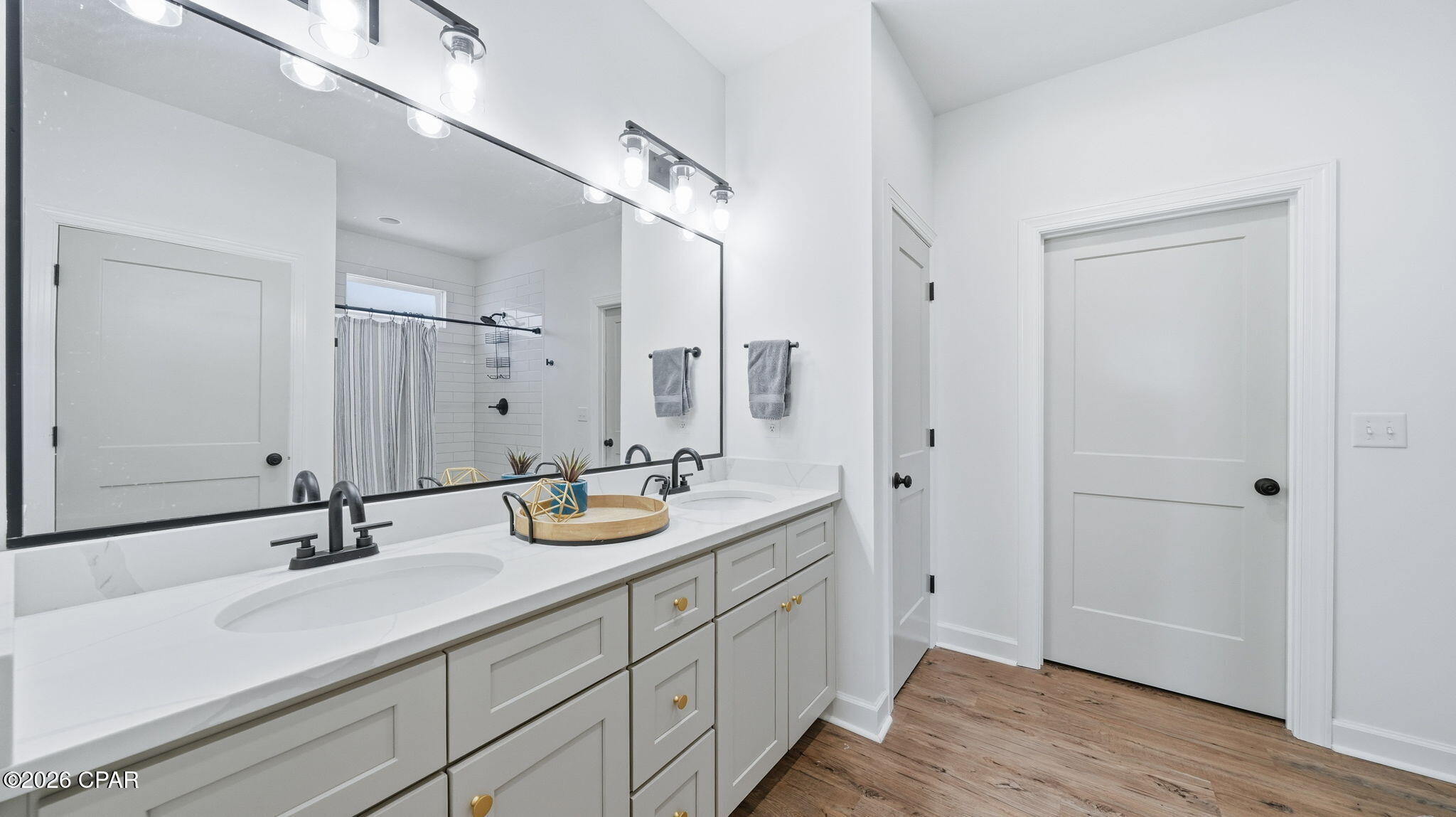 705 W 8th Street