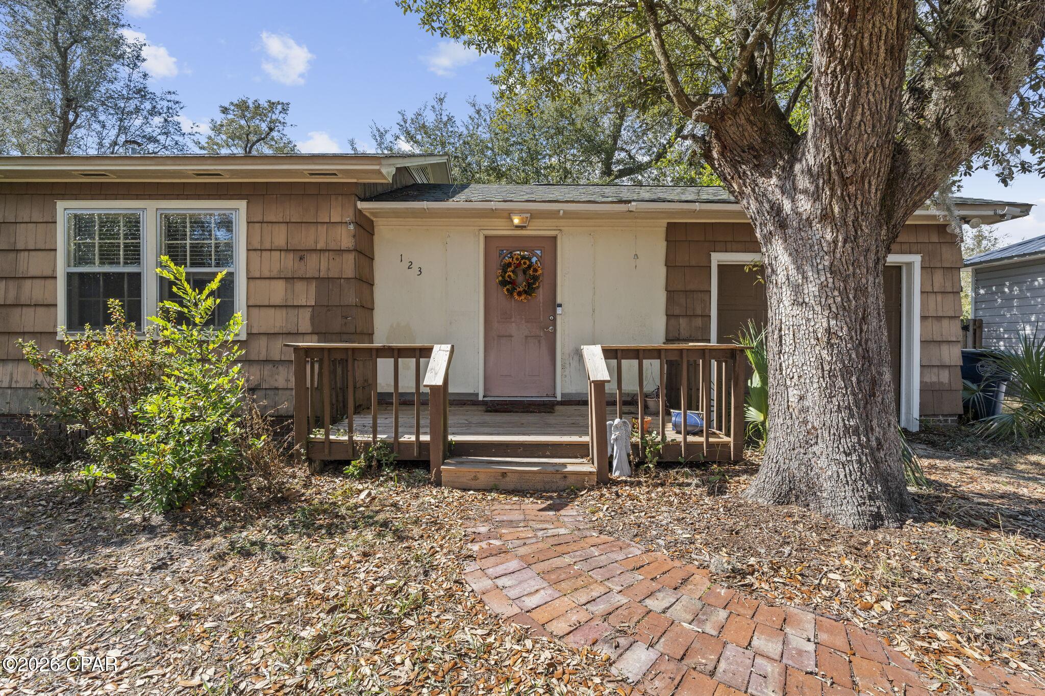 123 N Cove Terrace Drive