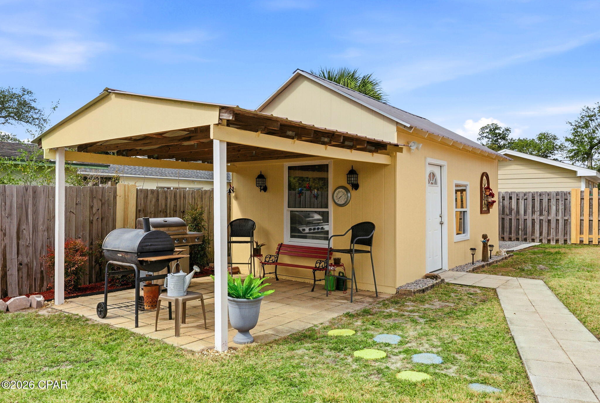 1308 Stratford Avenue