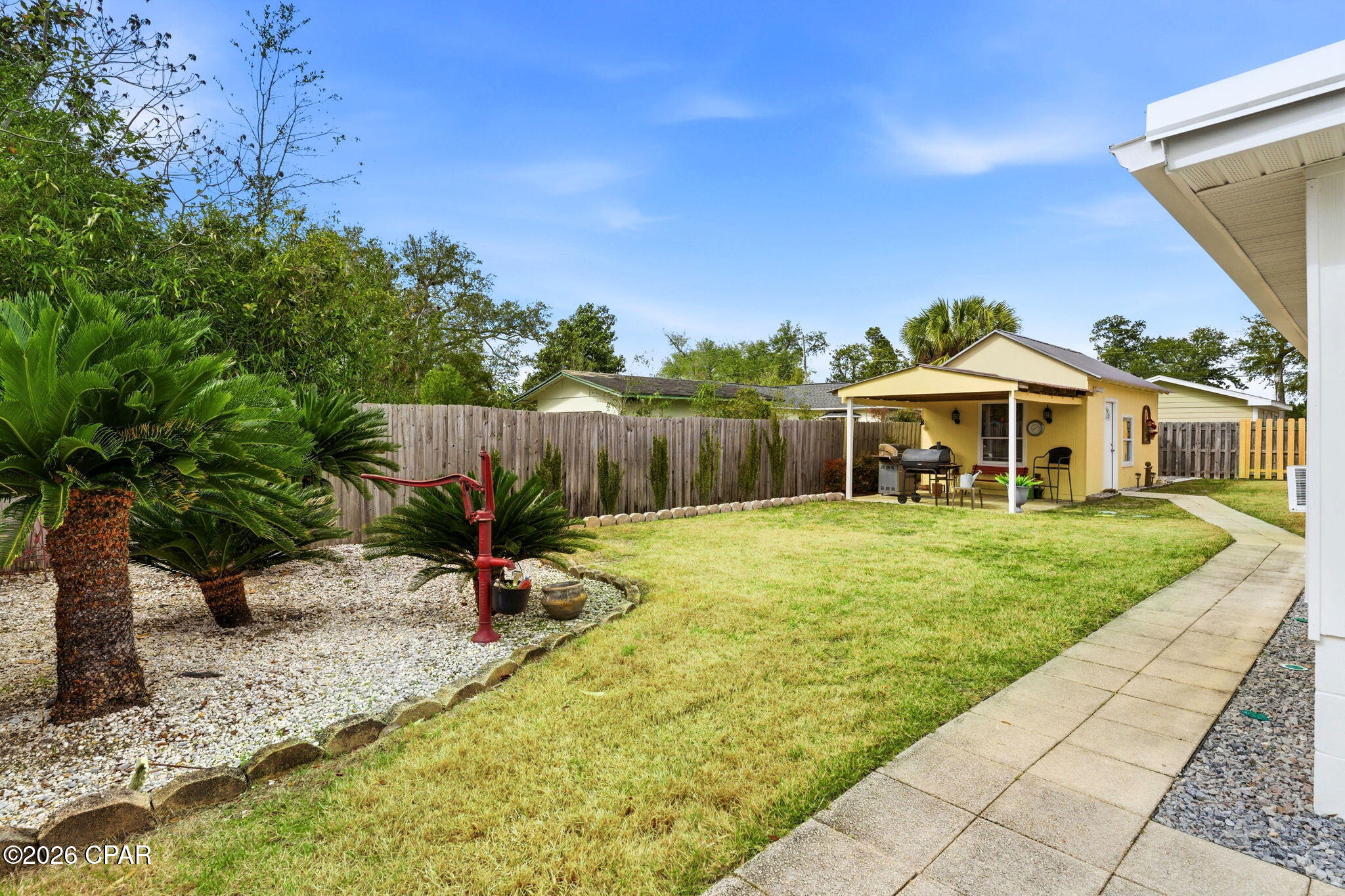 1308 Stratford Avenue