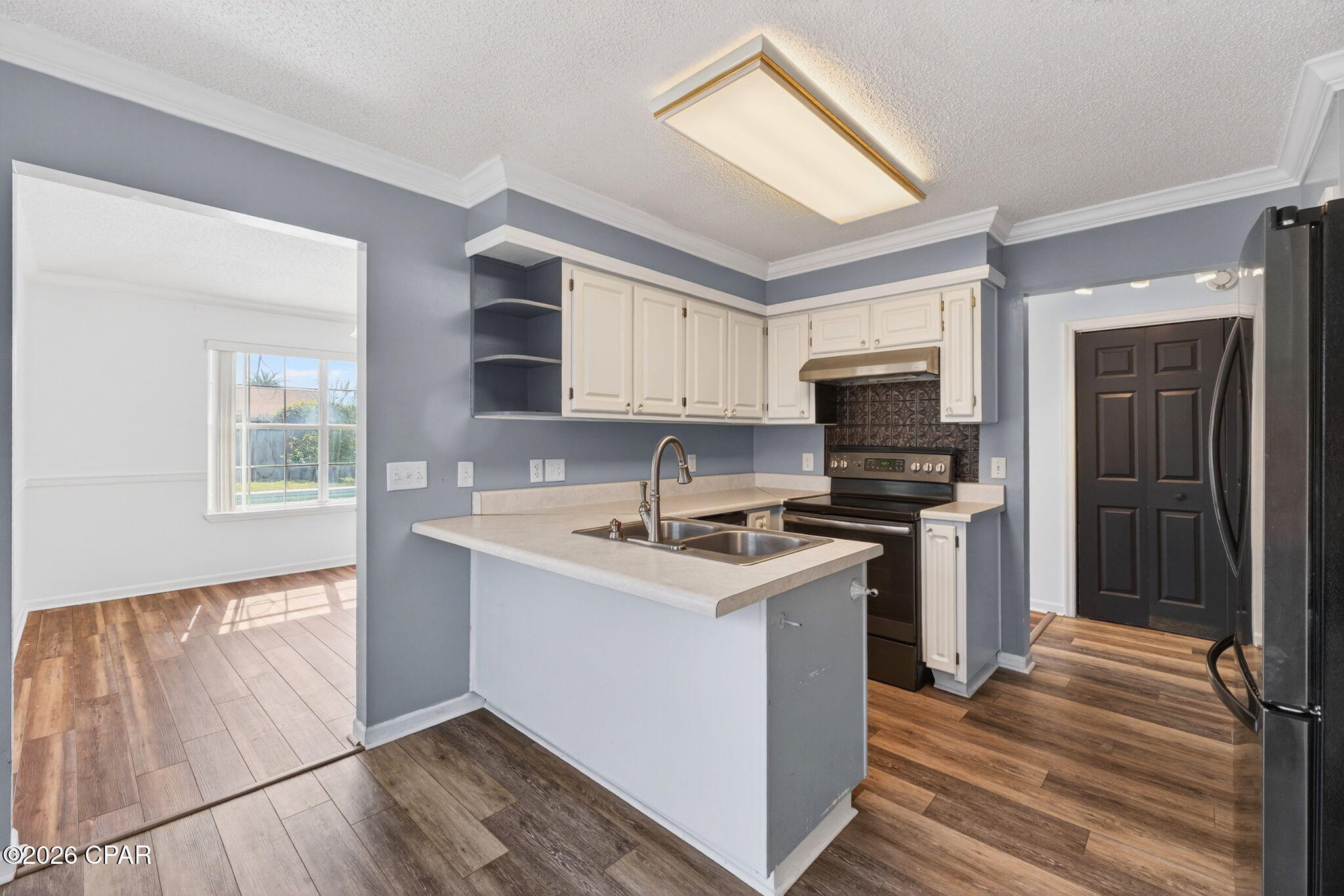 8114 Heritage Woods Lane