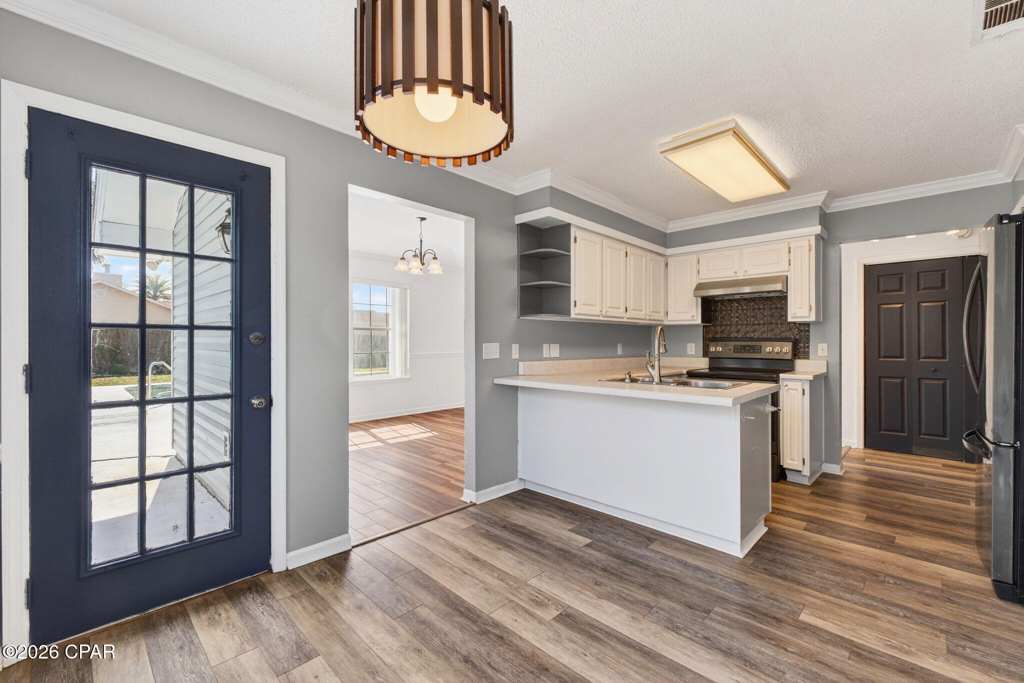 8114 Heritage Woods Lane