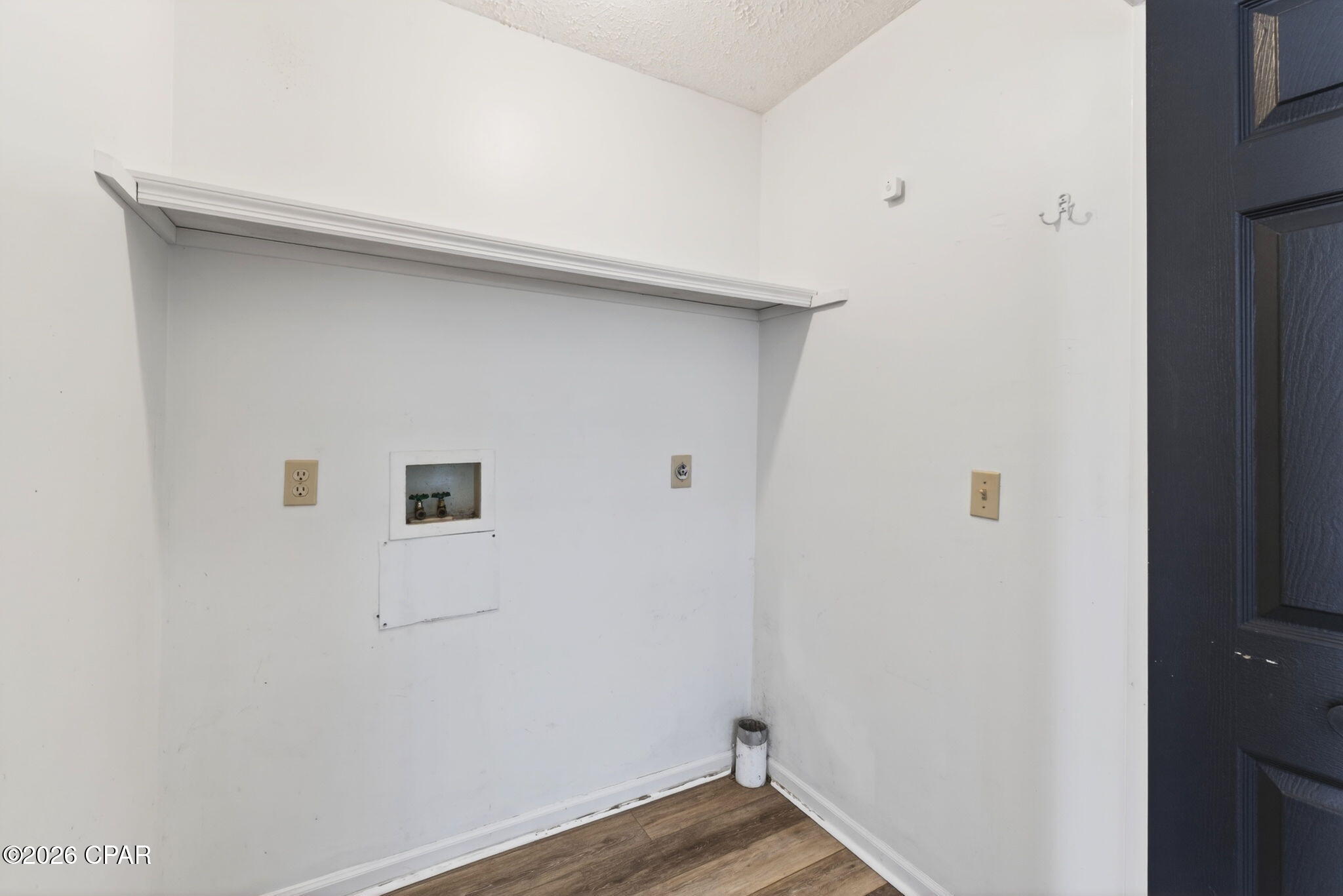 8114 Heritage Woods Lane