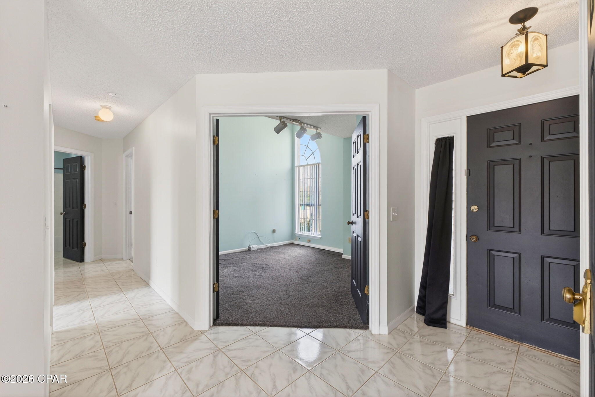 8114 Heritage Woods Lane