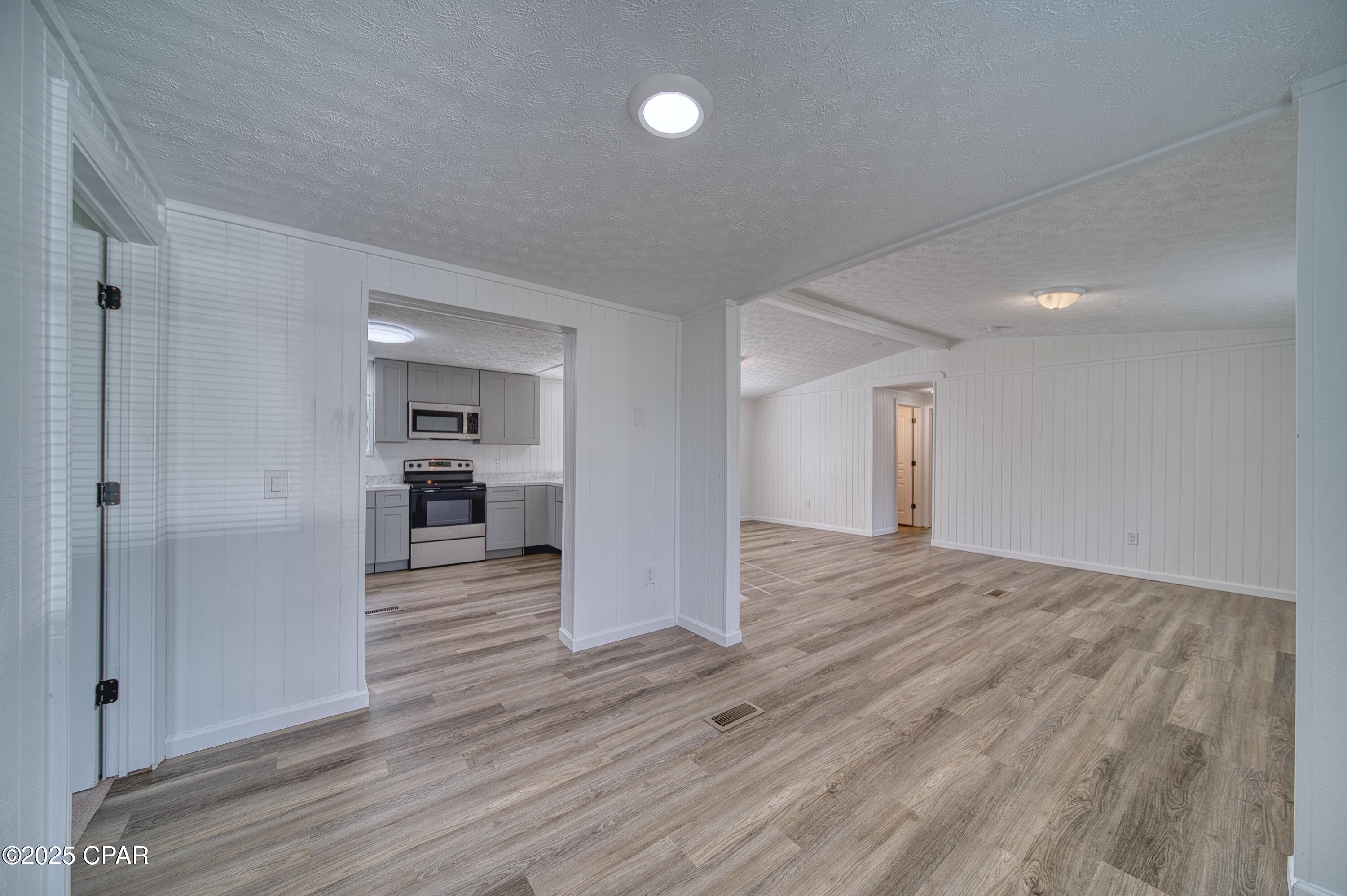 7923 Santa Rosa Avenue