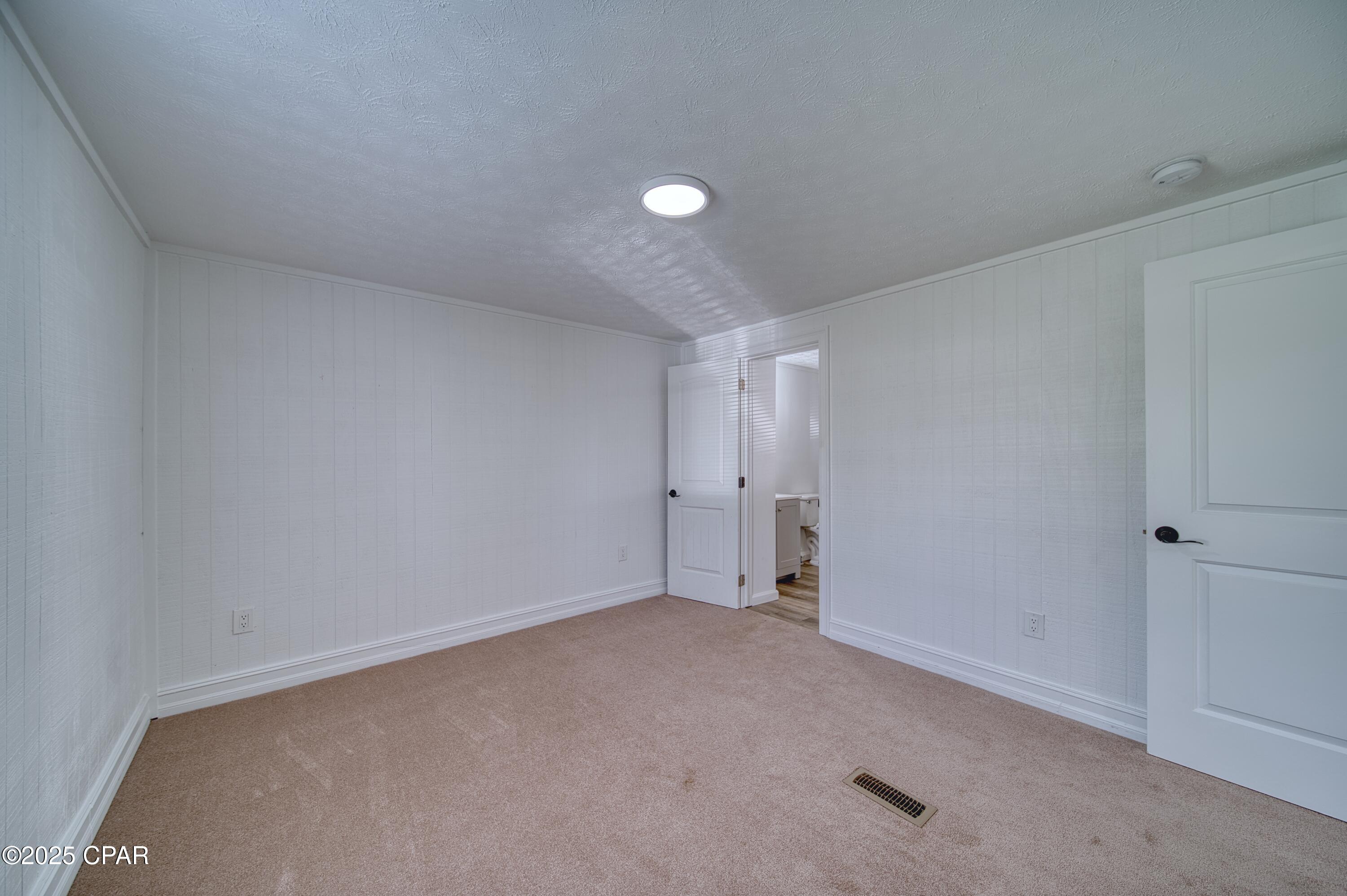 7923 Santa Rosa Avenue