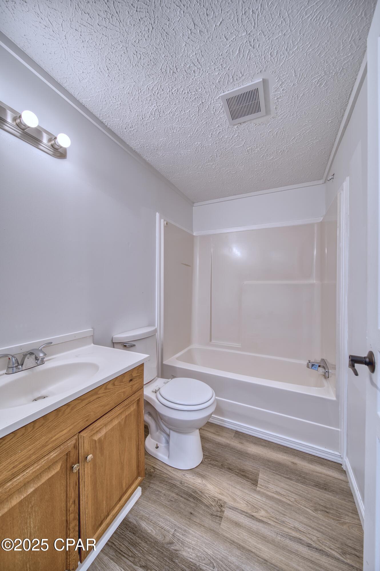 7923 Santa Rosa Avenue