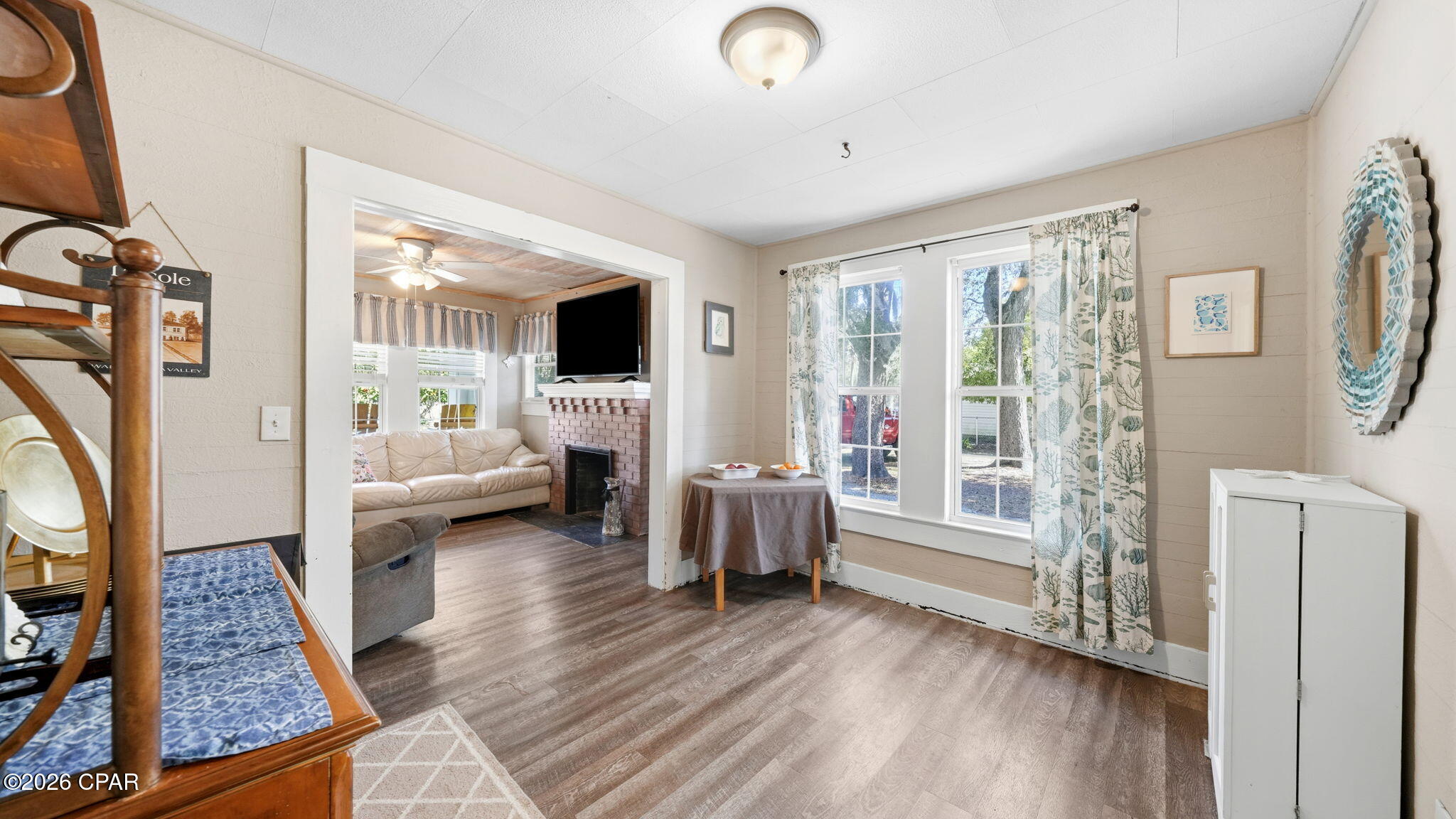 524 E 4th Court