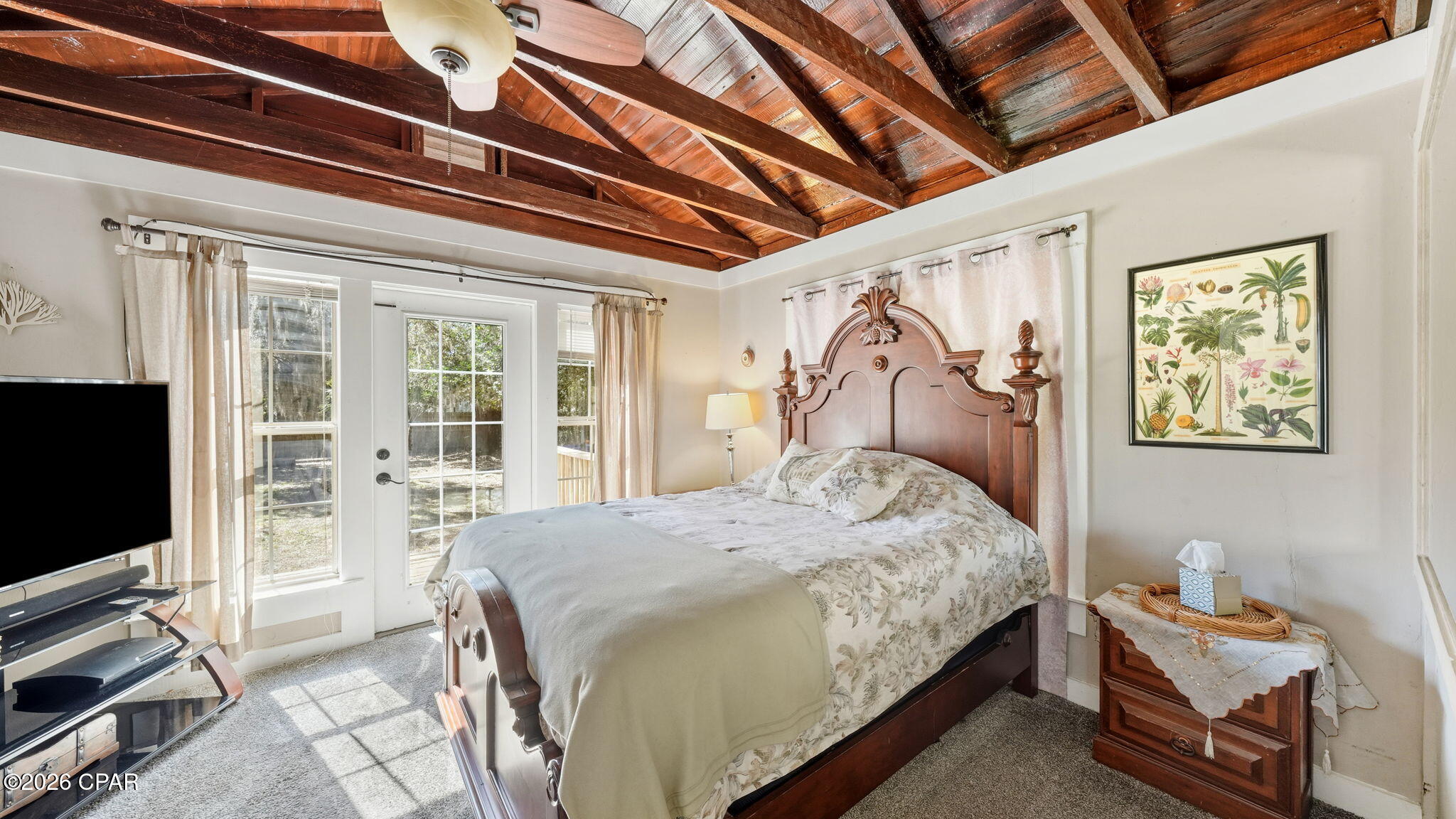 524 E 4th Court
