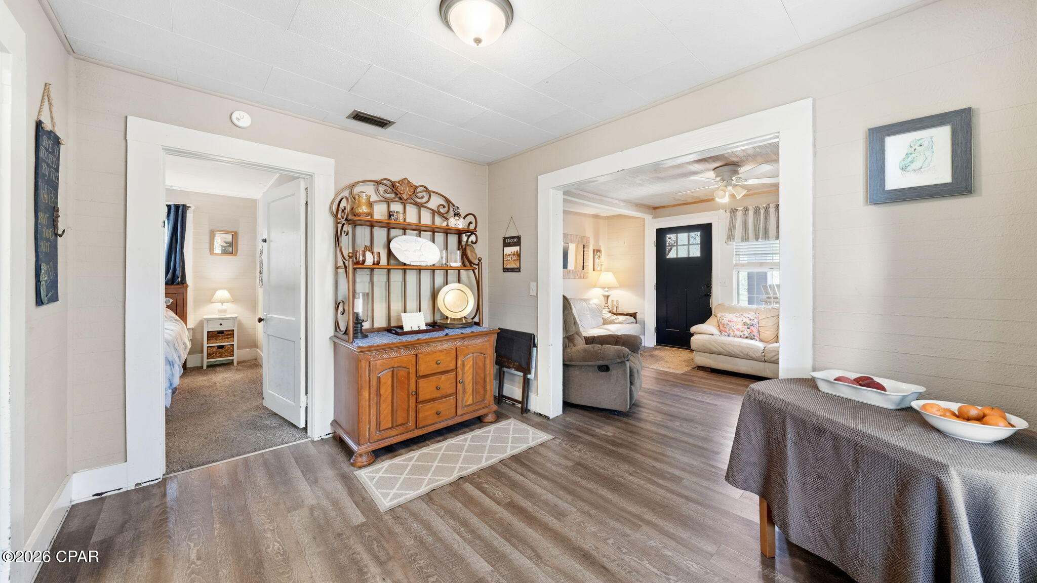 524 E 4th Court