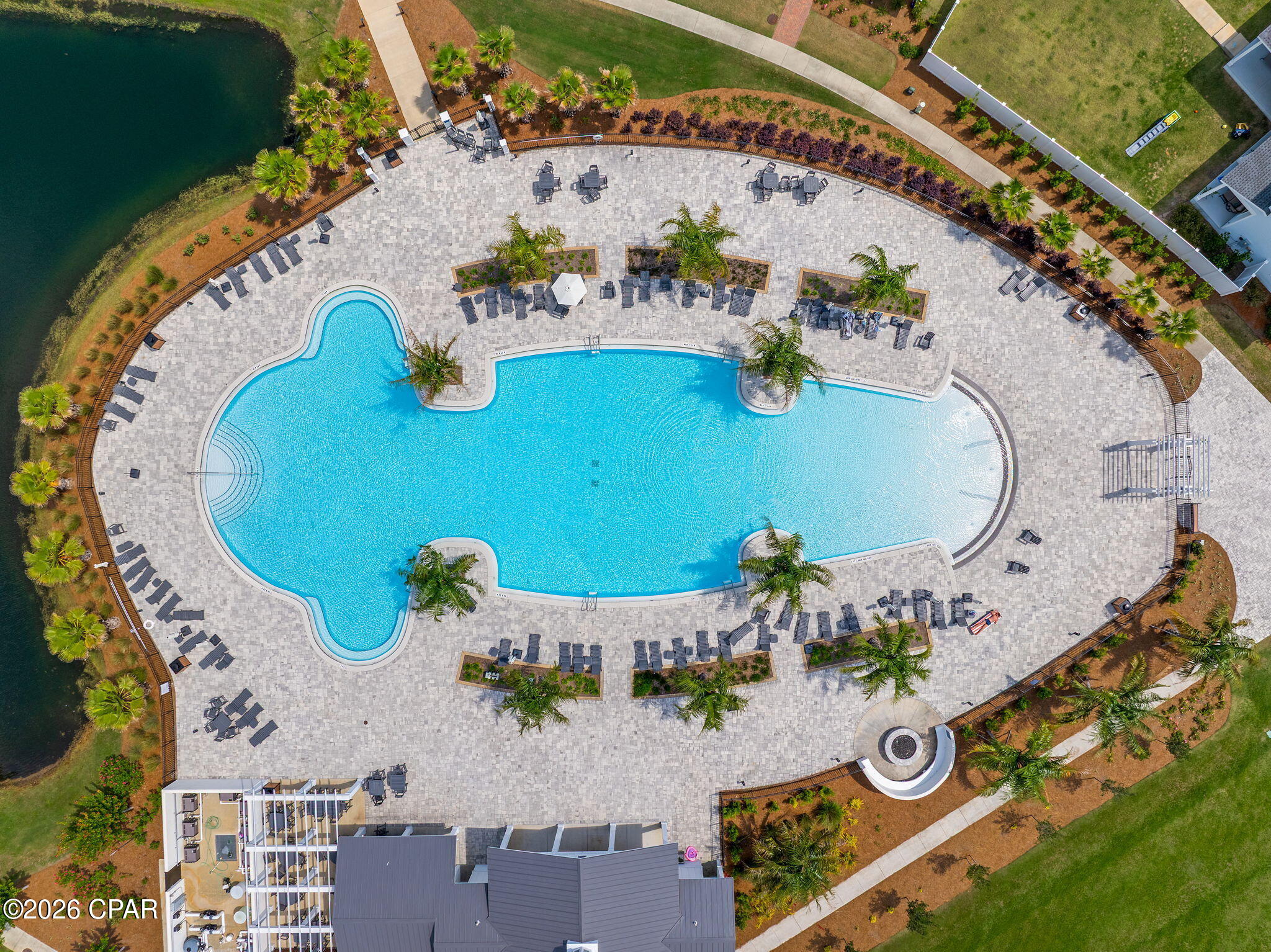 2101 Kingfisher Court