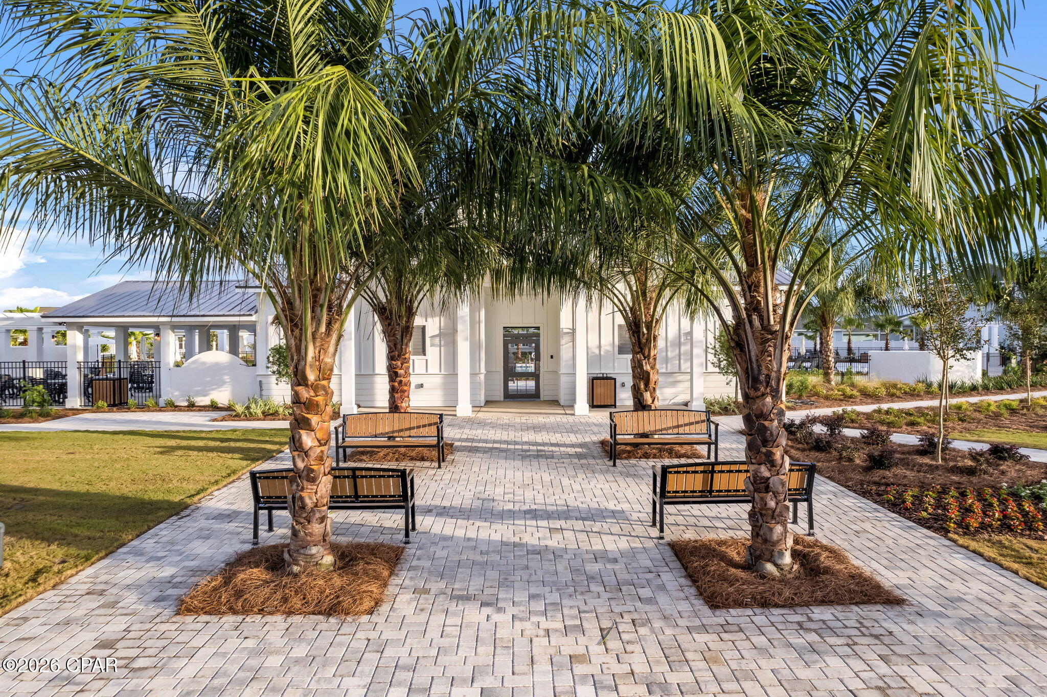 2101 Kingfisher Court