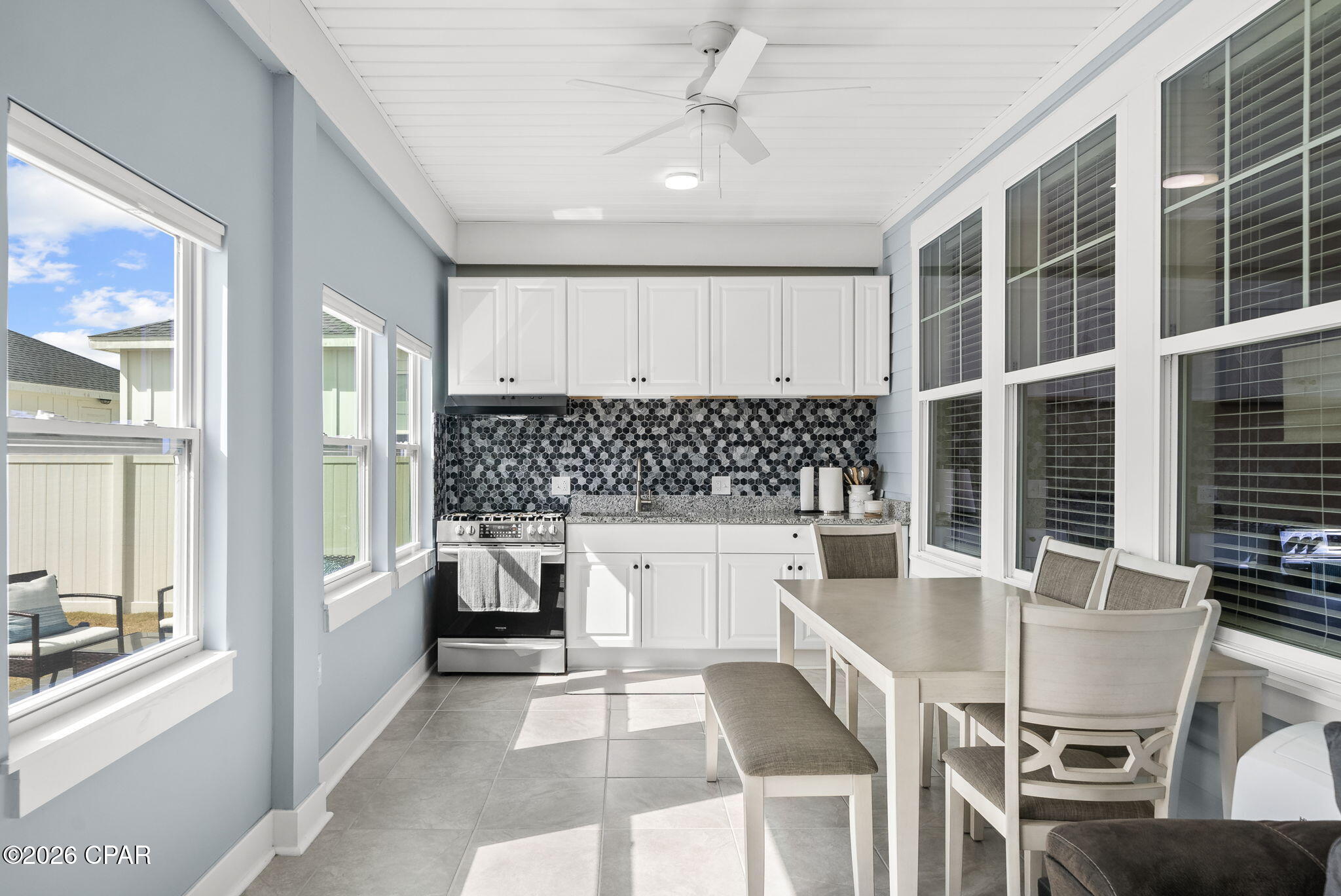 2101 Kingfisher Court