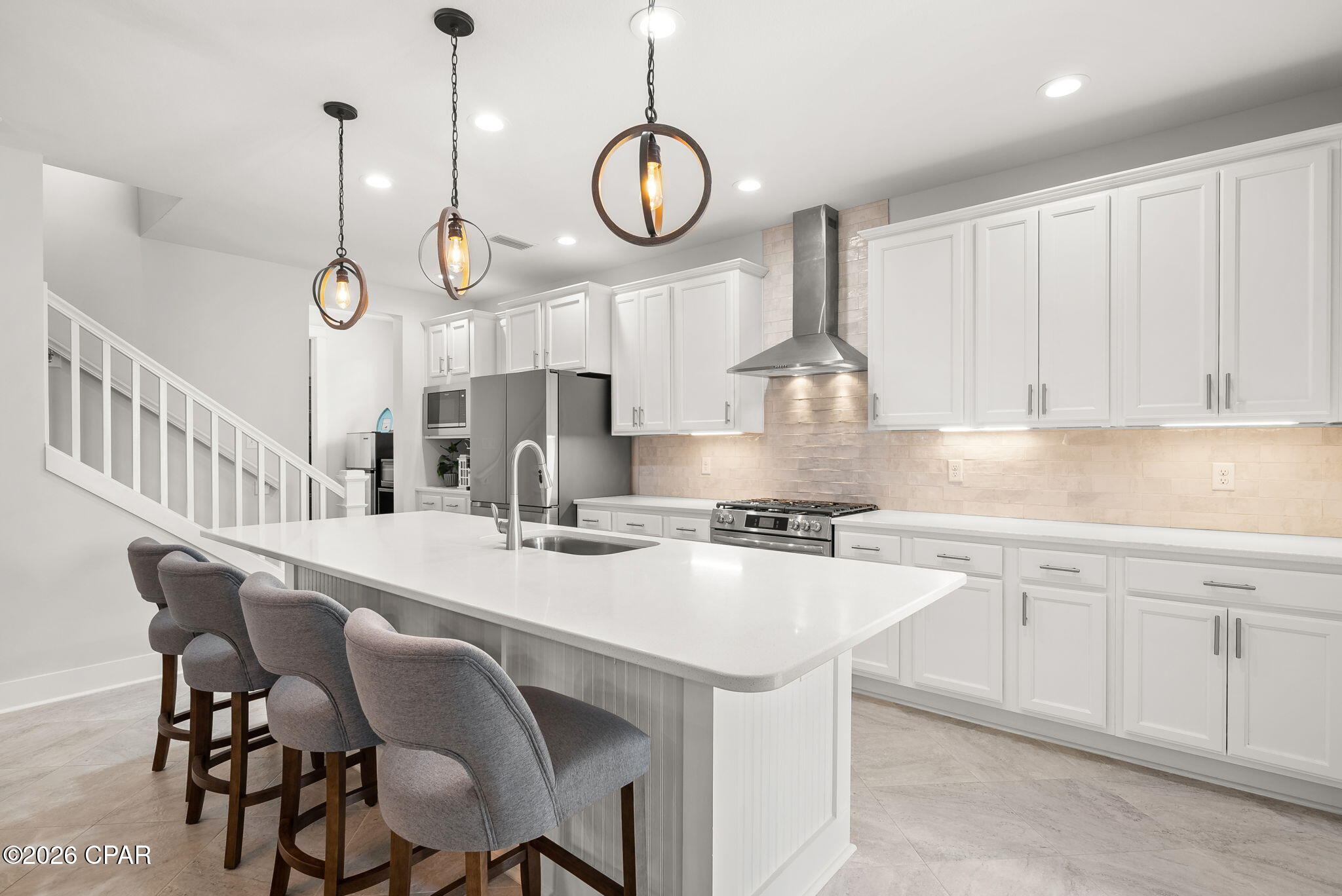 2101 Kingfisher Court