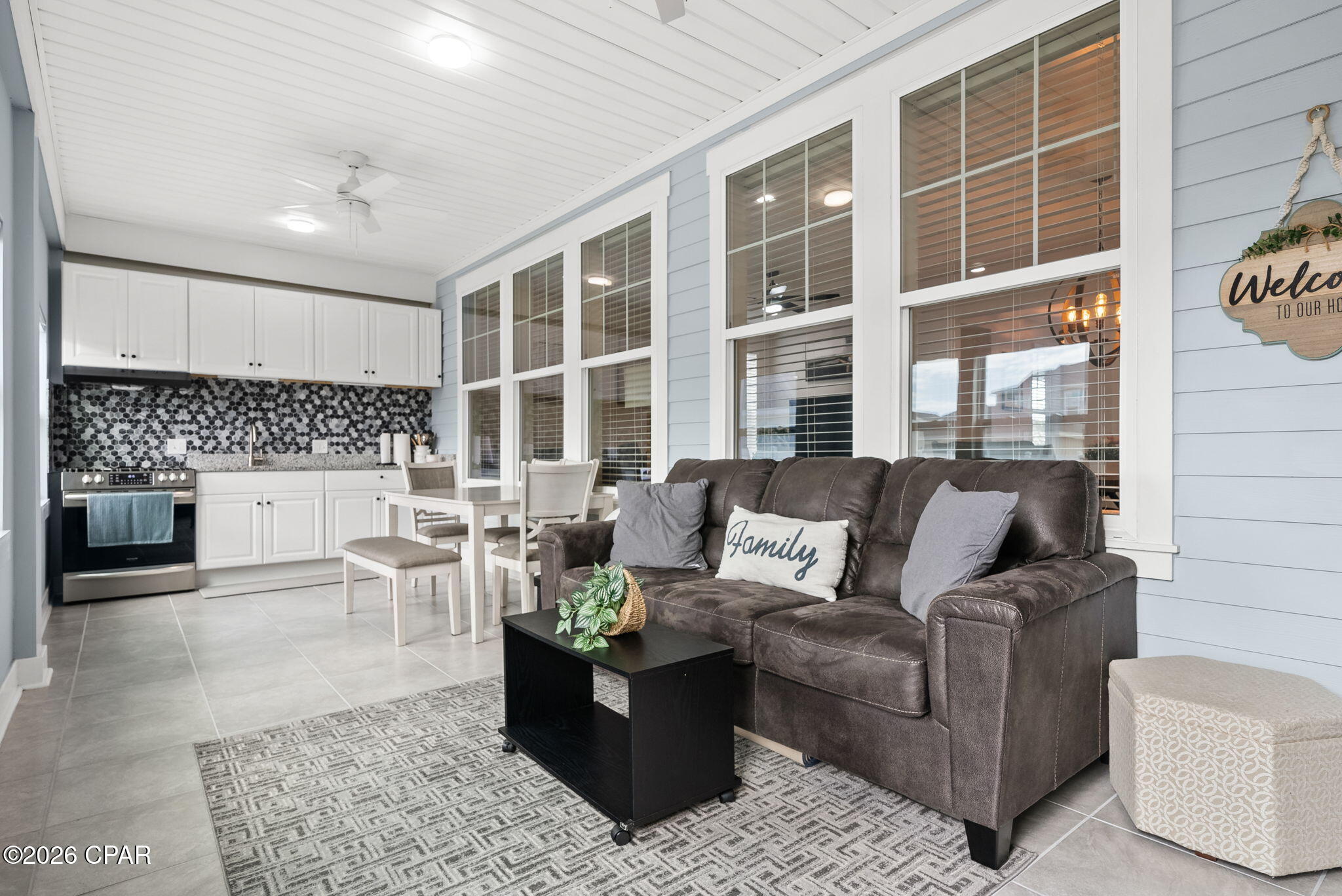 2101 Kingfisher Court