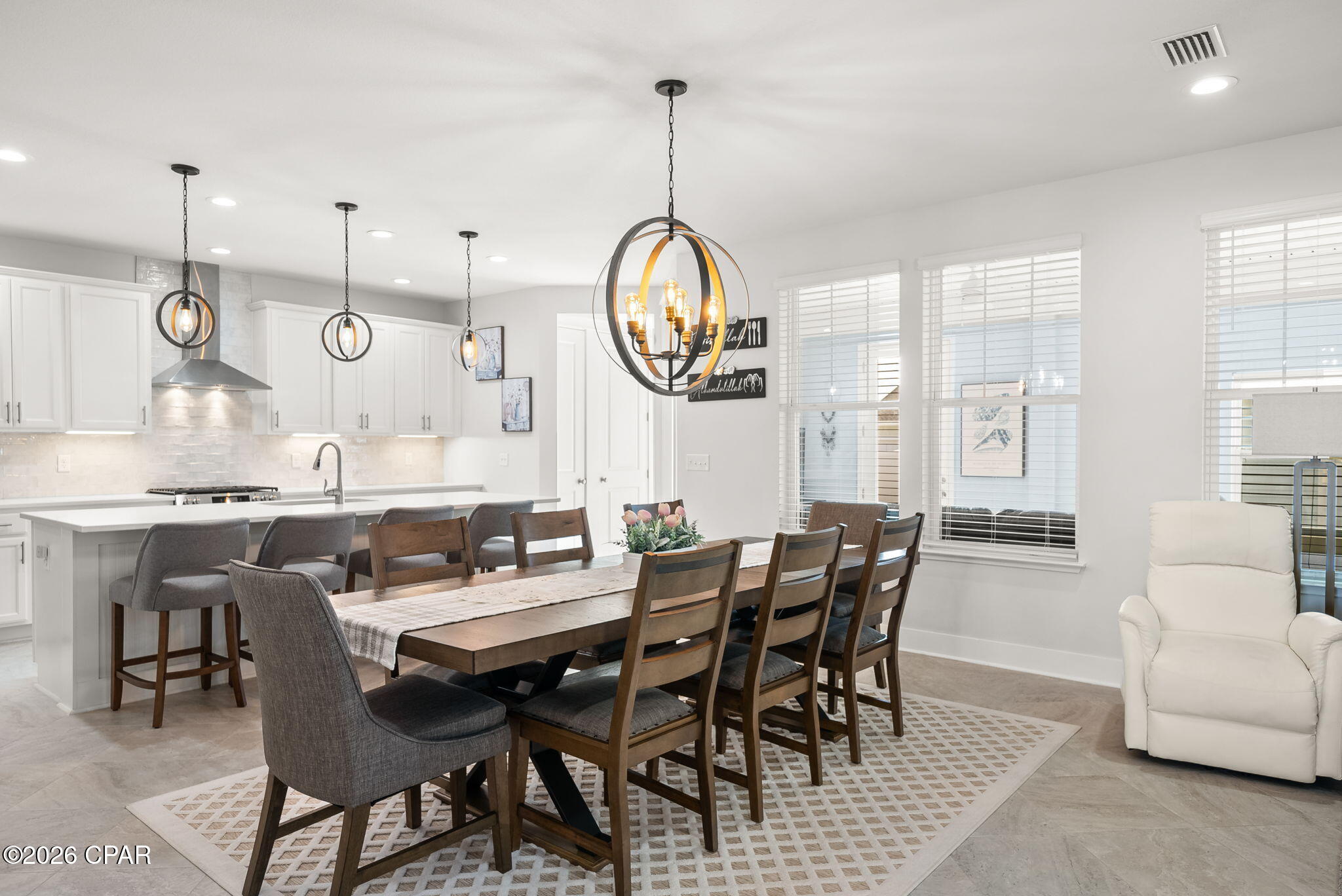 2101 Kingfisher Court